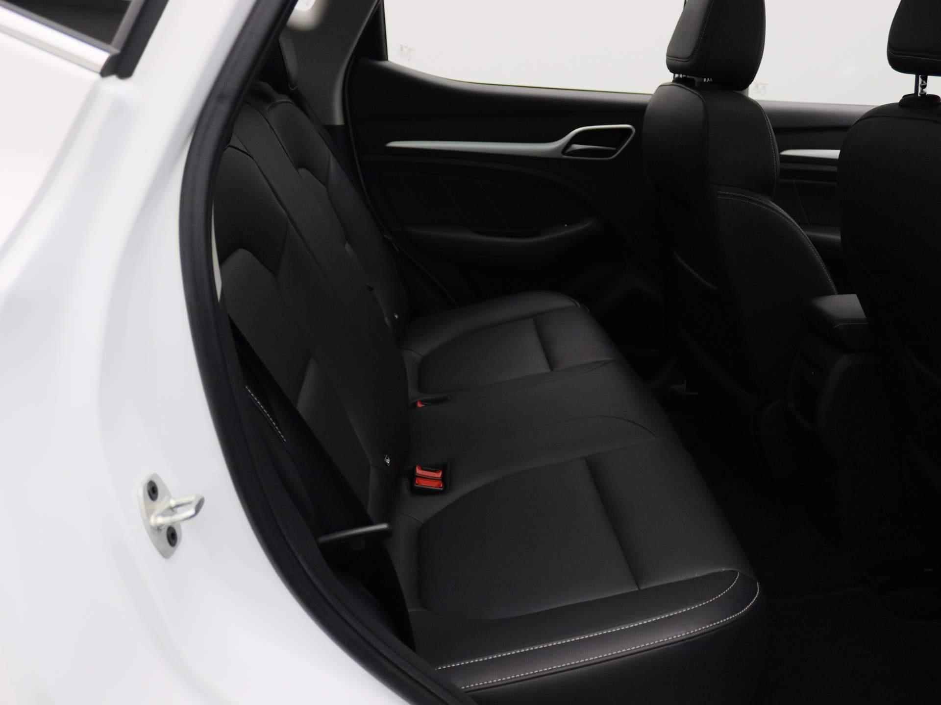 MG ZS EV Luxury | Leder | Navi | Panoramadak | Camera | Apple CarPlay | Adaptive Cruise Control | - 26/28