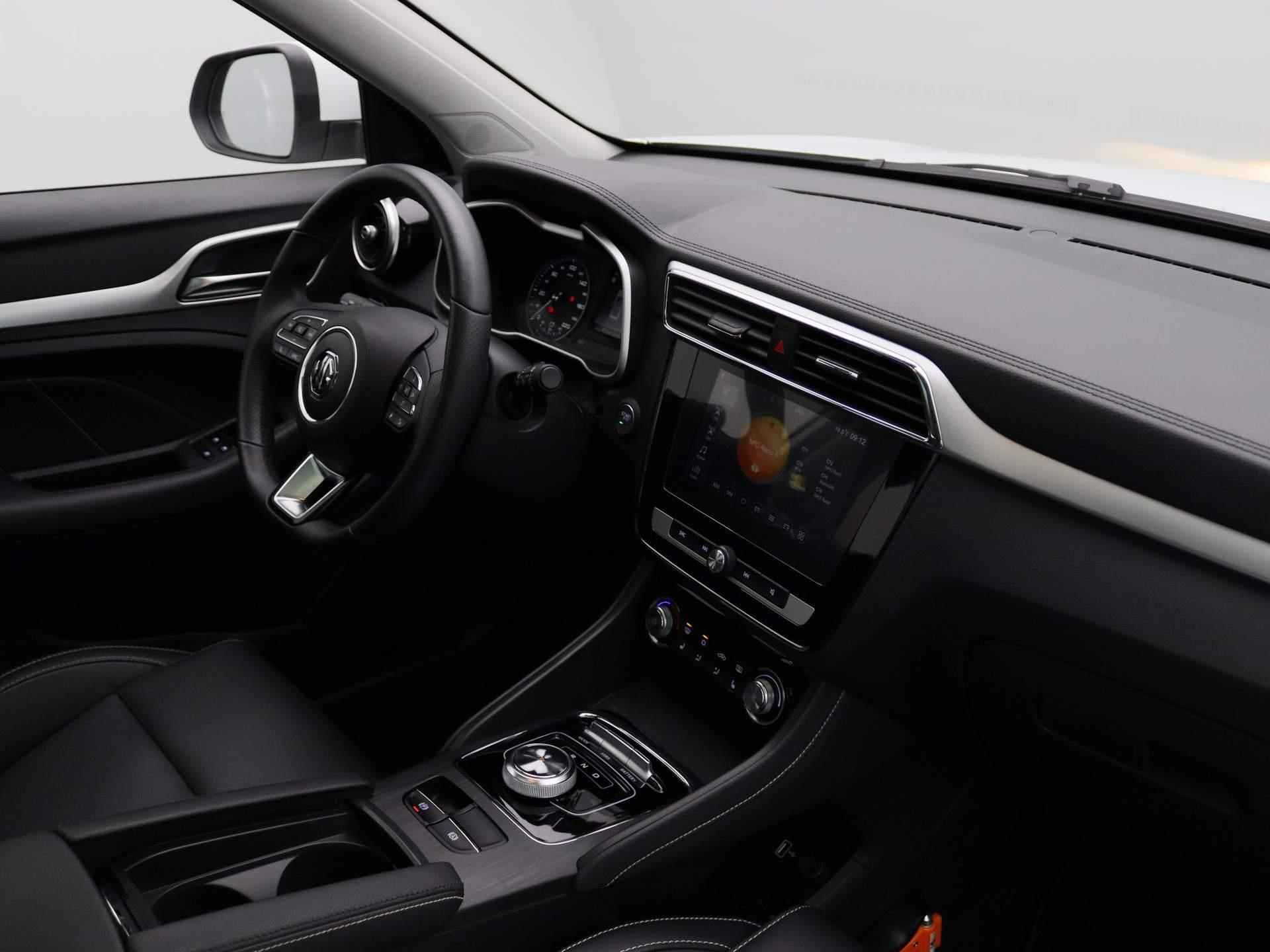 MG ZS EV Luxury | Leder | Navi | Panoramadak | Camera | Apple CarPlay | Adaptive Cruise Control | - 27/28