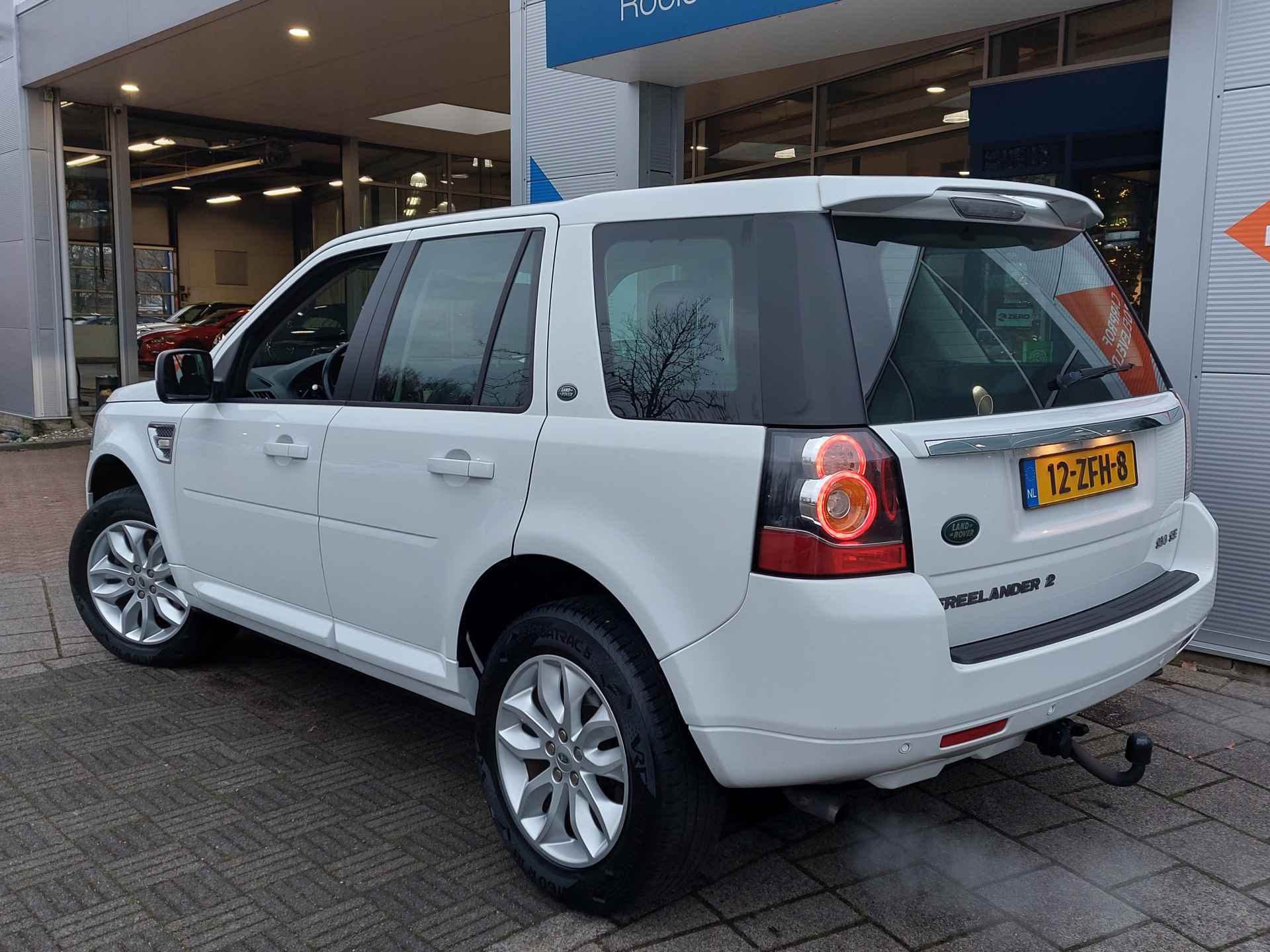 Land Rover Freelander 2.0 Si4 241pk 4WD Automaat SE Prestige | Origineel NL | Navi | Xenon | Clima | Cruise | Leder | Meridian Sound | Stoelverwarming | Pdc V+A | Licht+Regensensor | 17''lm | Trekhaak - 5/46