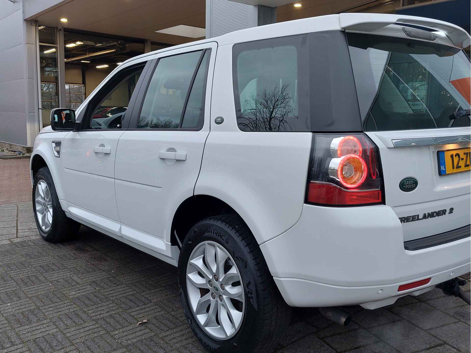 Land Rover Freelander 2.0 Si4 241pk 4WD Automaat SE Prestige | Origineel NL | Navi | Xenon | Clima | Cruise | Leder | Meridian Sound | Stoelverwarming | Pdc V+A | Licht+Regensensor | 17''lm | Trekhaak - 37/46