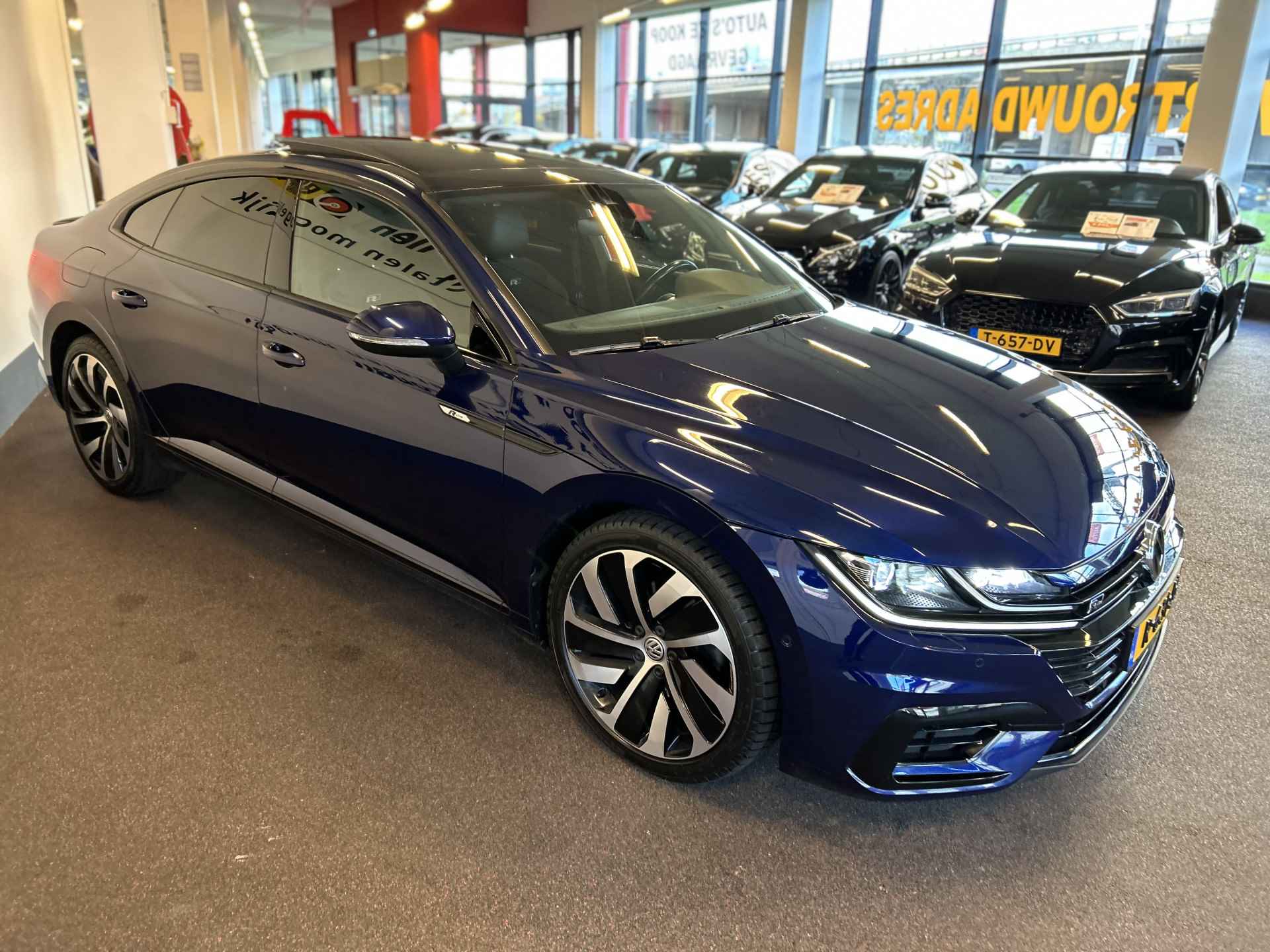 Volkswagen Arteon 2.0 TSI Business 3X R-Line | Panoramadak | Alcantara/Lederen bekleding | Digital dashboard | Adaptieve cruise control | Keyless - 9/41