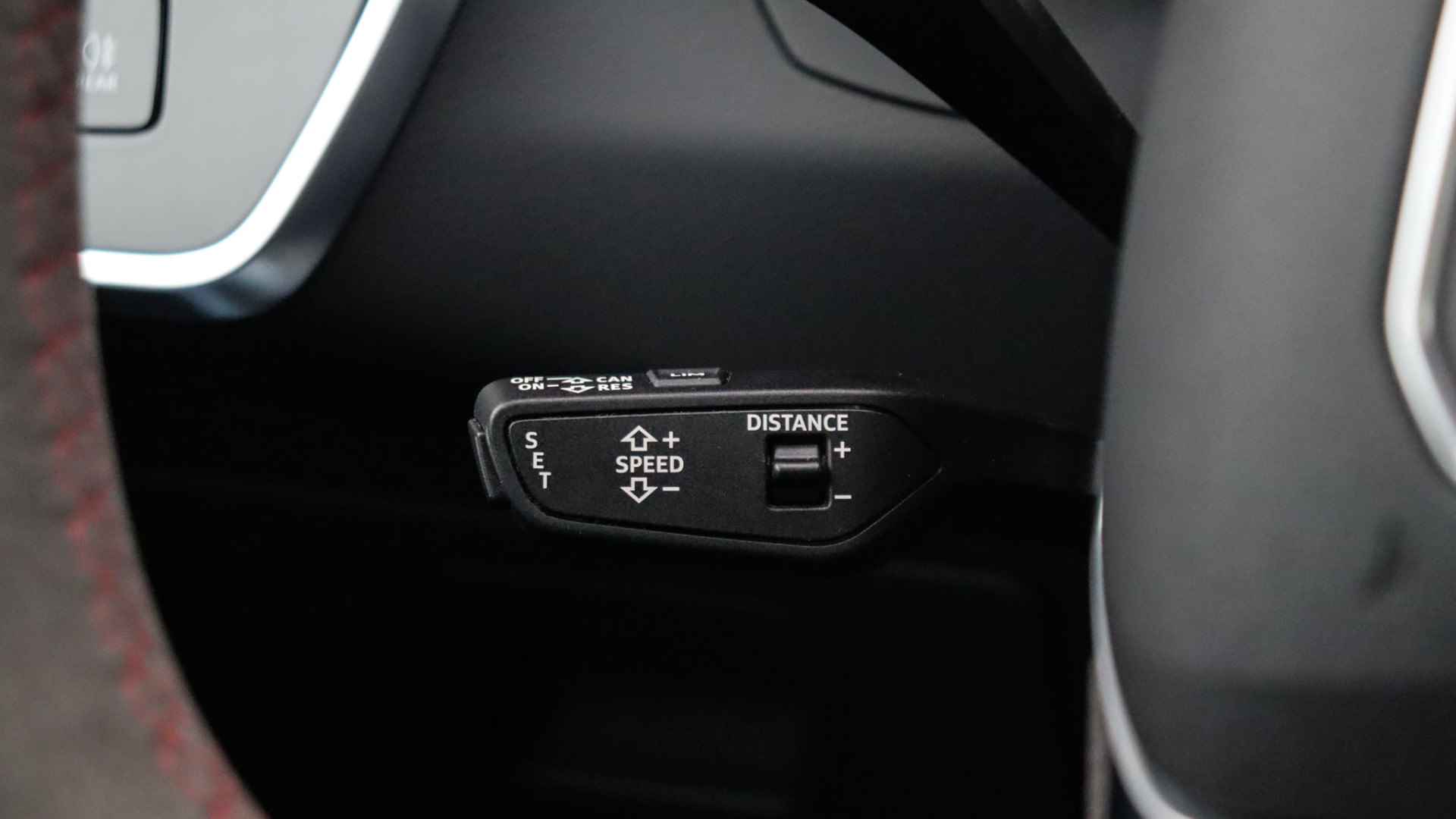Audi RS6 Avant 4.0 TFSI quattro | RS Dynamic plus | Akrapovic | B&O 3D | Stoelventilatie | Panoramadak | Keramisch | - 34/37