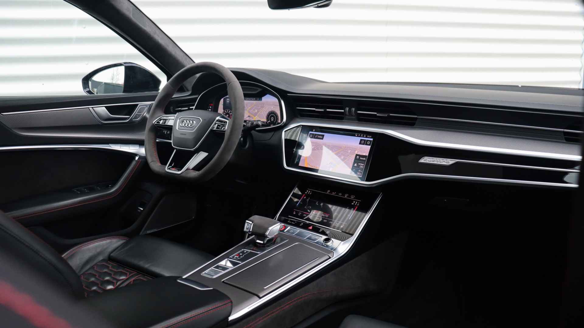 Audi RS6 Avant 4.0 TFSI quattro | RS Dynamic plus | Akrapovic | B&O 3D | Stoelventilatie | Panoramadak | Keramisch | - 36/37