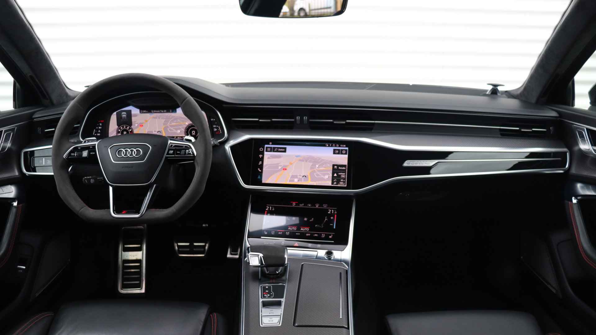 Audi RS6 Avant 4.0 TFSI quattro | RS Dynamic plus | Akrapovic | B&O 3D | Stoelventilatie | Panoramadak | Keramisch | - 37/37