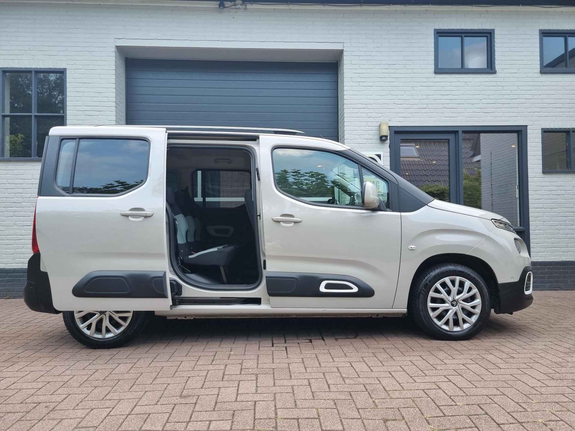 Citroen Berlingo 1.2 PureTech NAVI / CAMERA / CRUISE / AIRCO ECC - 6/28