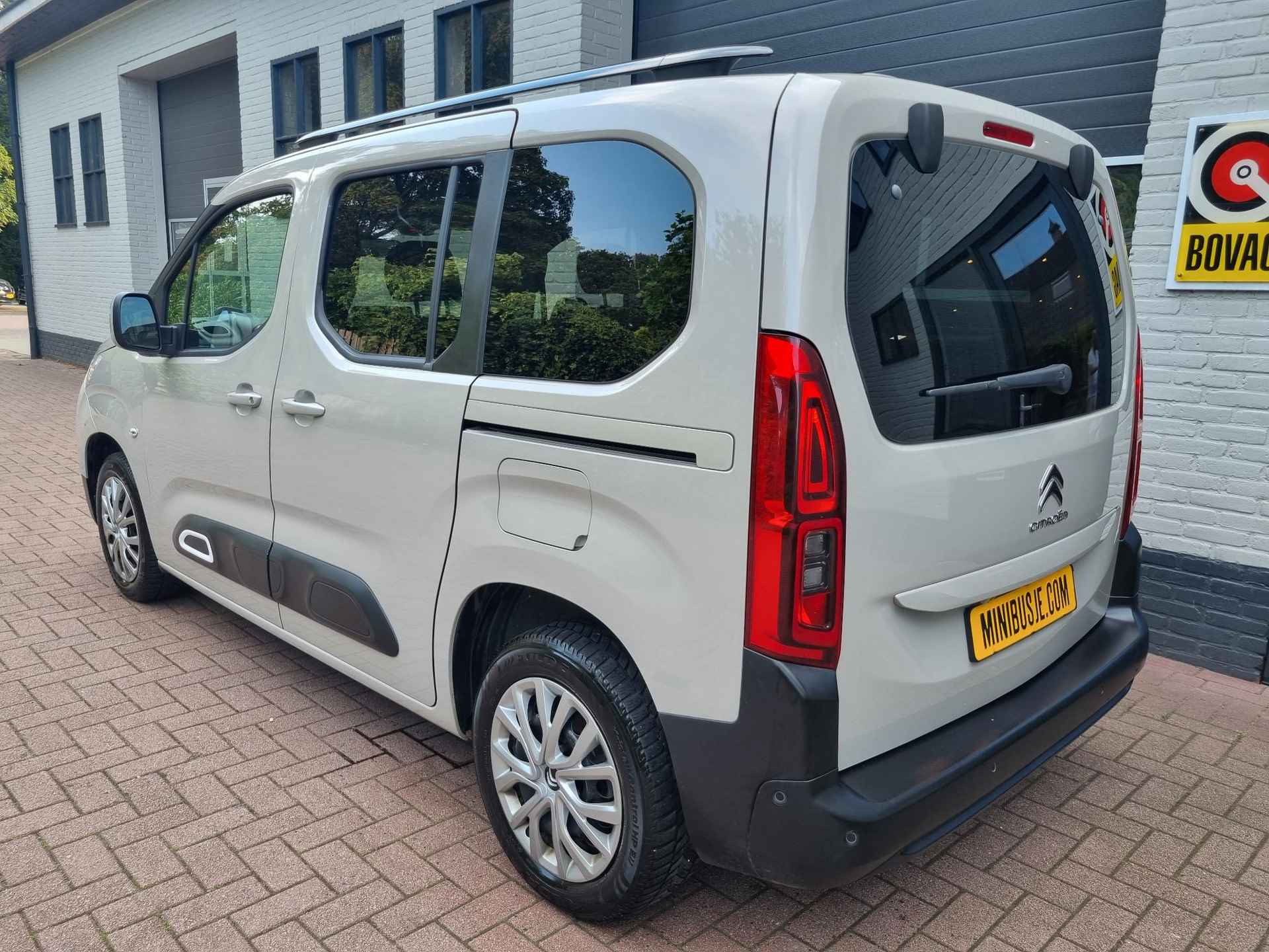 Citroen Berlingo 1.2 PureTech NAVI / CAMERA / CRUISE / AIRCO ECC - 27/28