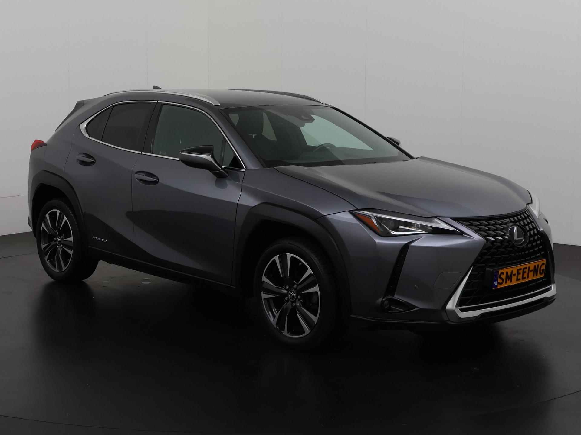 Lexus UX 250h Comfort Line | Camera | Adapt Cruise | Carplay | Zondag Open! - 30/34