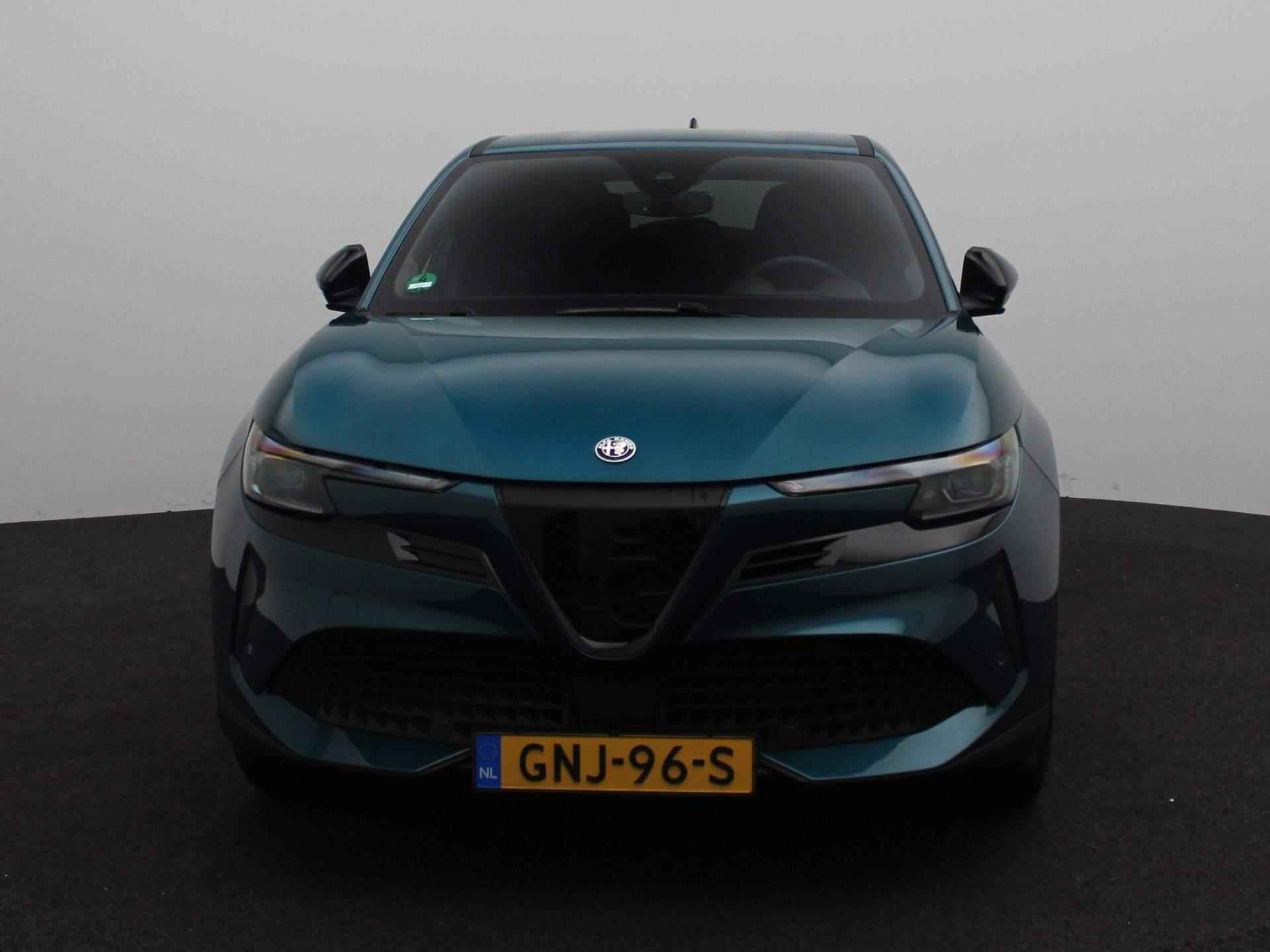 Alfa Romeo Junior Elettrica Speciale 54 kWh | Led Matrix verlichting | Winter pakket | Apple & Android Carplay | - 3/30