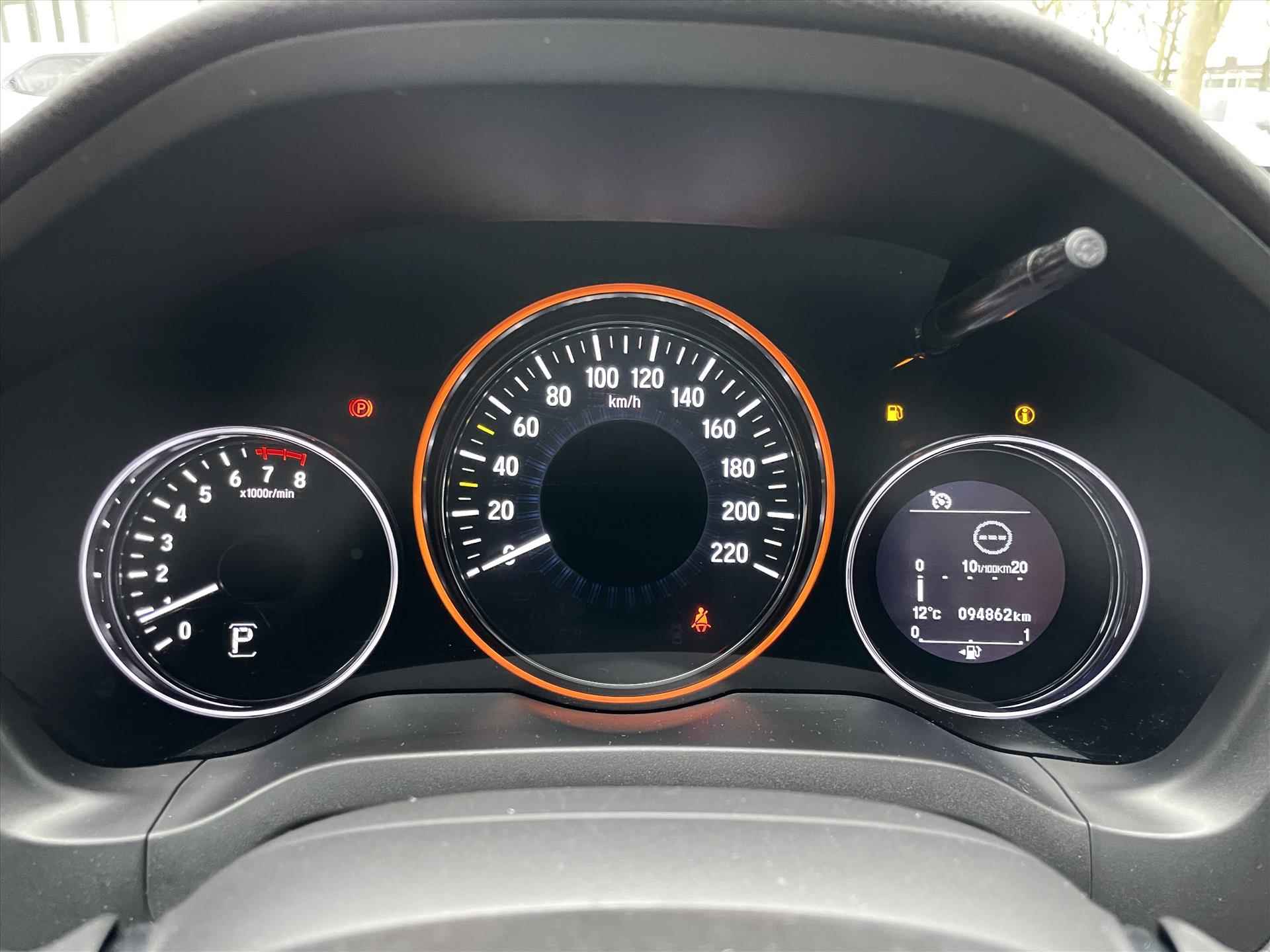 Honda HR-V 1.5i-VTEC Executive Automaat // Rijklaarprijs incl 12 mnd garantie - 22/32