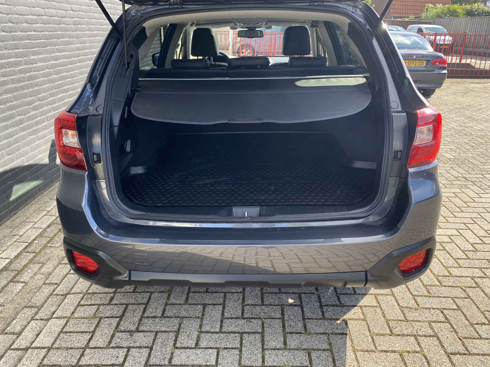 Subaru Outback 2.5i Premium AWD AUT. | 1e eigenaar | dealer onderhouden | eyesight | navigatie | schuifdak | leder interieur - 28/47