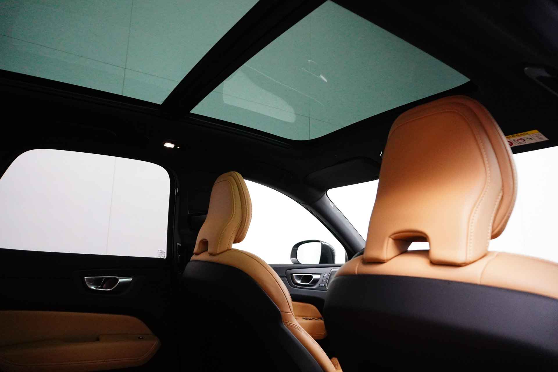 Volvo XC60 T6 AWD Plus Bright | Harman/Kardon | Adaptive Cruise | Panoramadak | 360° Camera | Nappalederen stoelen i.c.m. ventilatie - 9/32