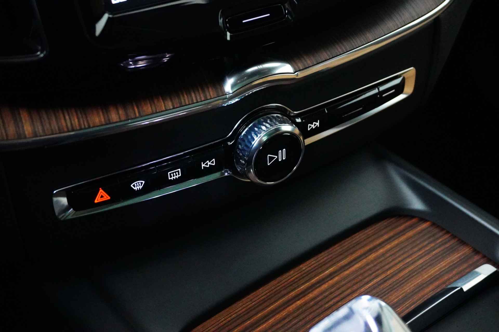 Volvo XC60 T6 AWD Plus Bright | Harman/Kardon | Adaptive Cruise | Panoramadak | 360° Camera | Nappalederen stoelen i.c.m. ventilatie - 24/32