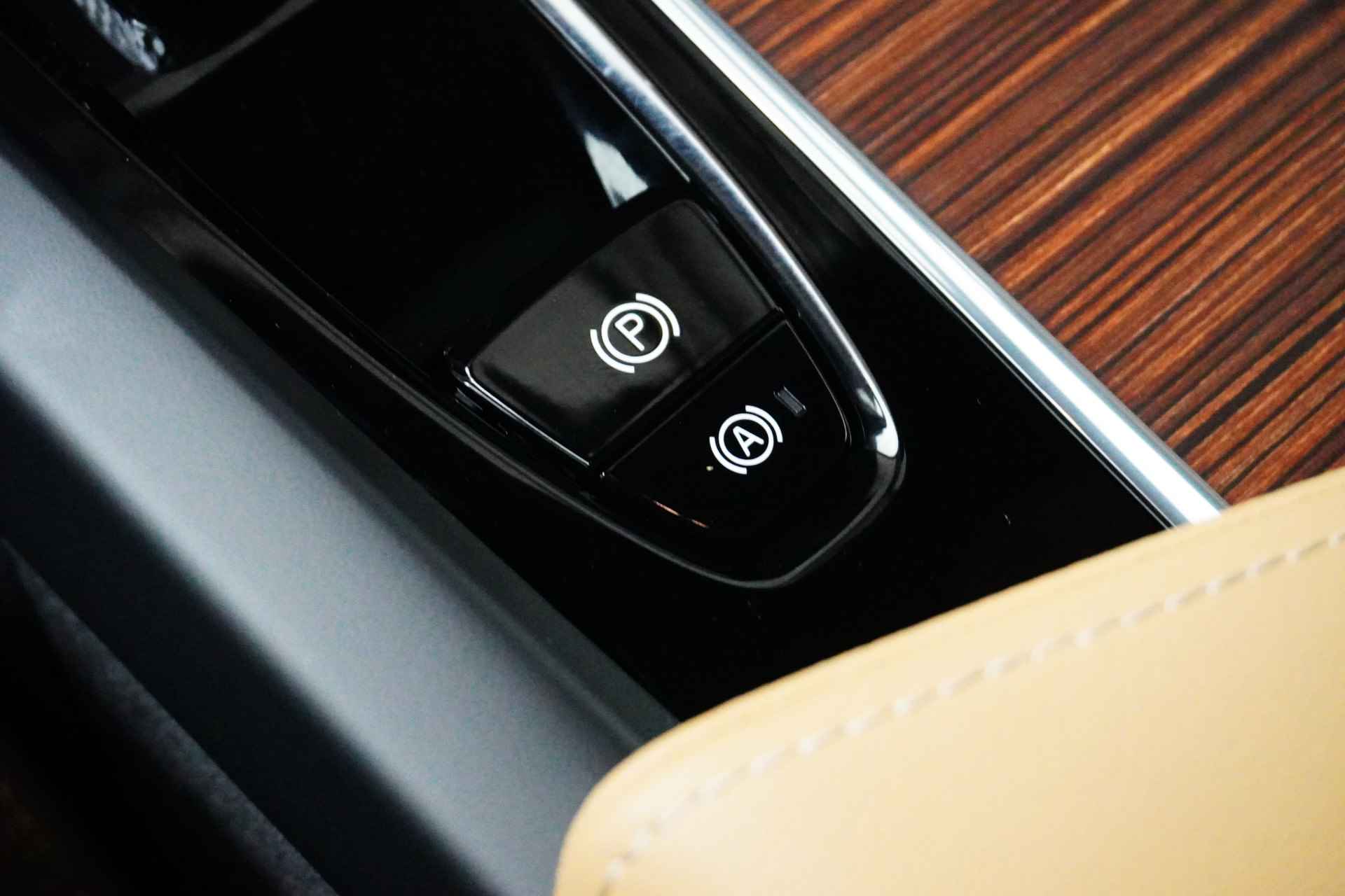 Volvo XC60 T6 AWD Plus Bright | Harman/Kardon | Adaptive Cruise | Panoramadak | 360° Camera | Nappalederen stoelen i.c.m. ventilatie - 27/32
