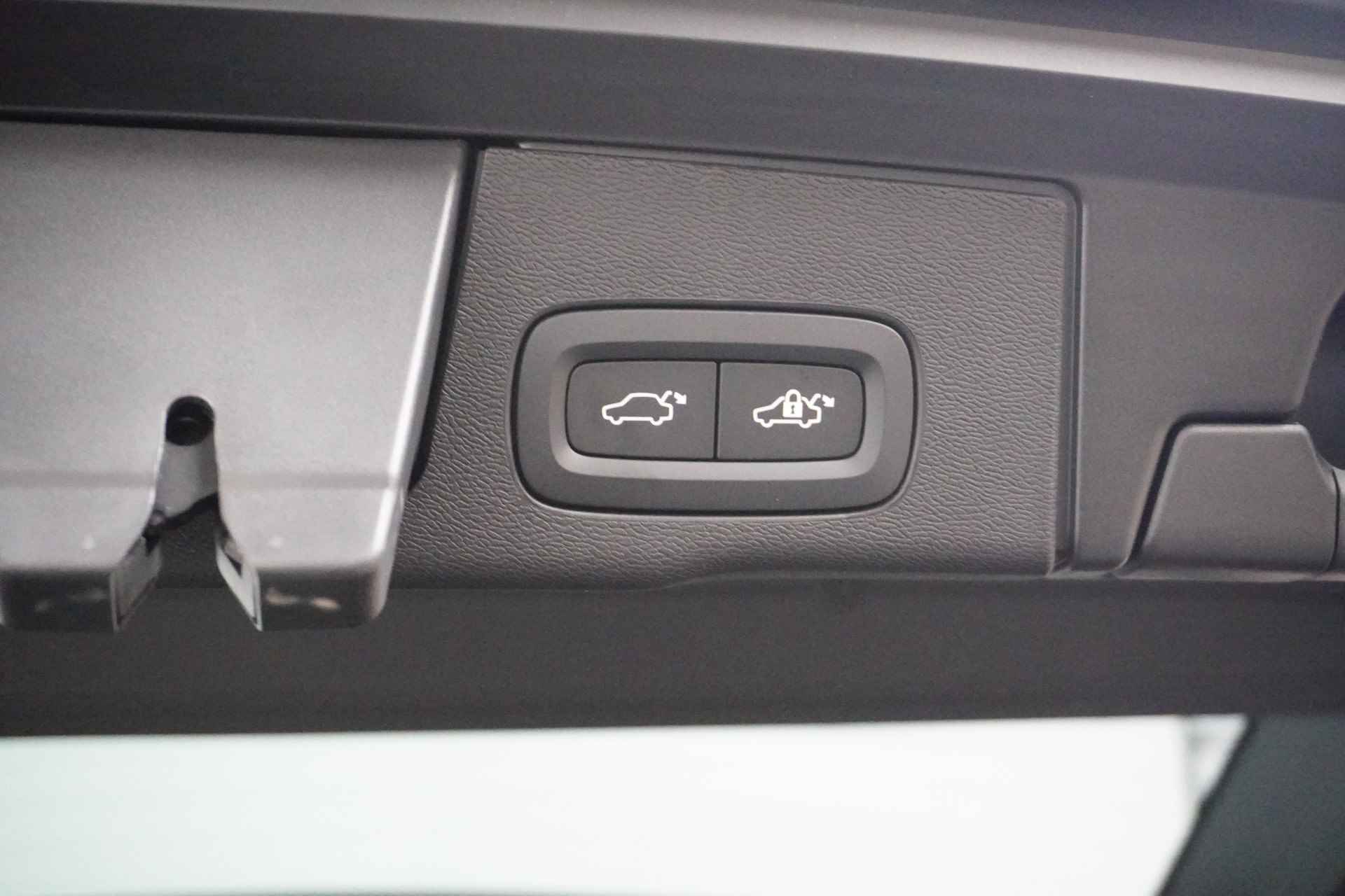 Volvo XC60 T6 AWD Plus Bright | Harman/Kardon | Adaptive Cruise | Panoramadak | 360° Camera | Nappalederen stoelen i.c.m. ventilatie - 29/32