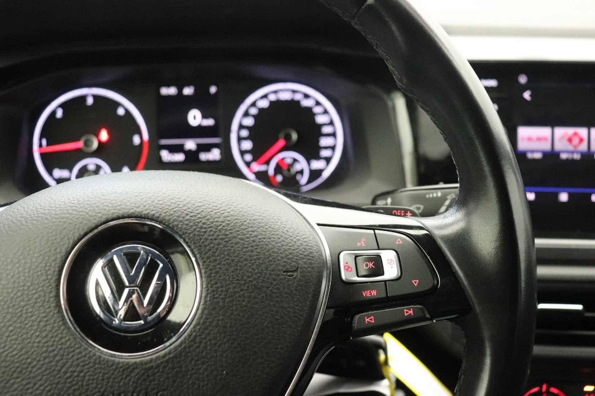 VOLKSWAGEN Polo 1.6 TDI Comfortline Automaat - Carplay, Half Leer - 21/28