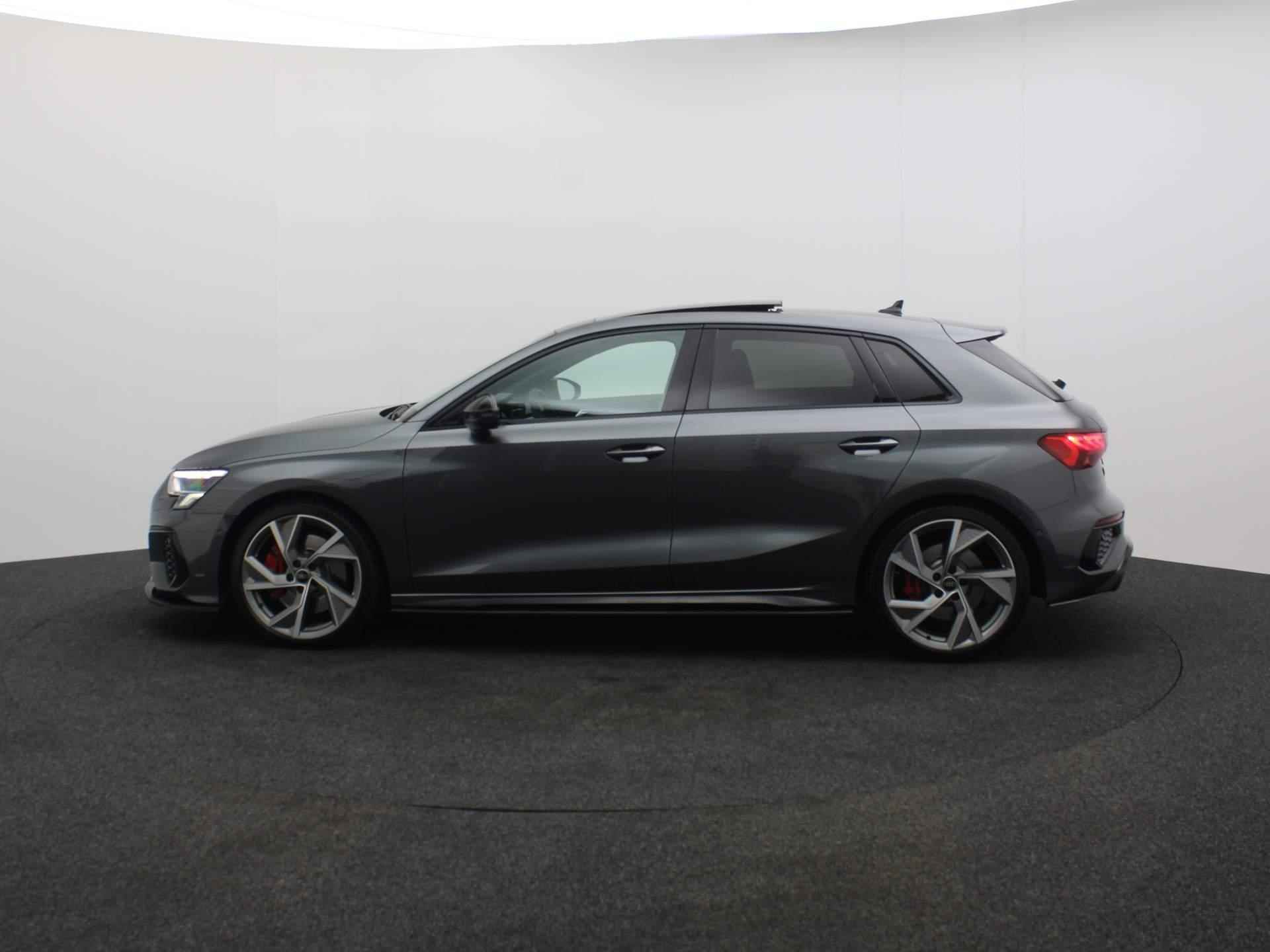 Audi S3 Sportback 2.0 TFSI quattro 310pk | Pano | Akrapovic| B&O | Ambienteverlichting | Adaptief Onderstel | Keyless | Hold-assist | Adaptive-cruise - 2/46