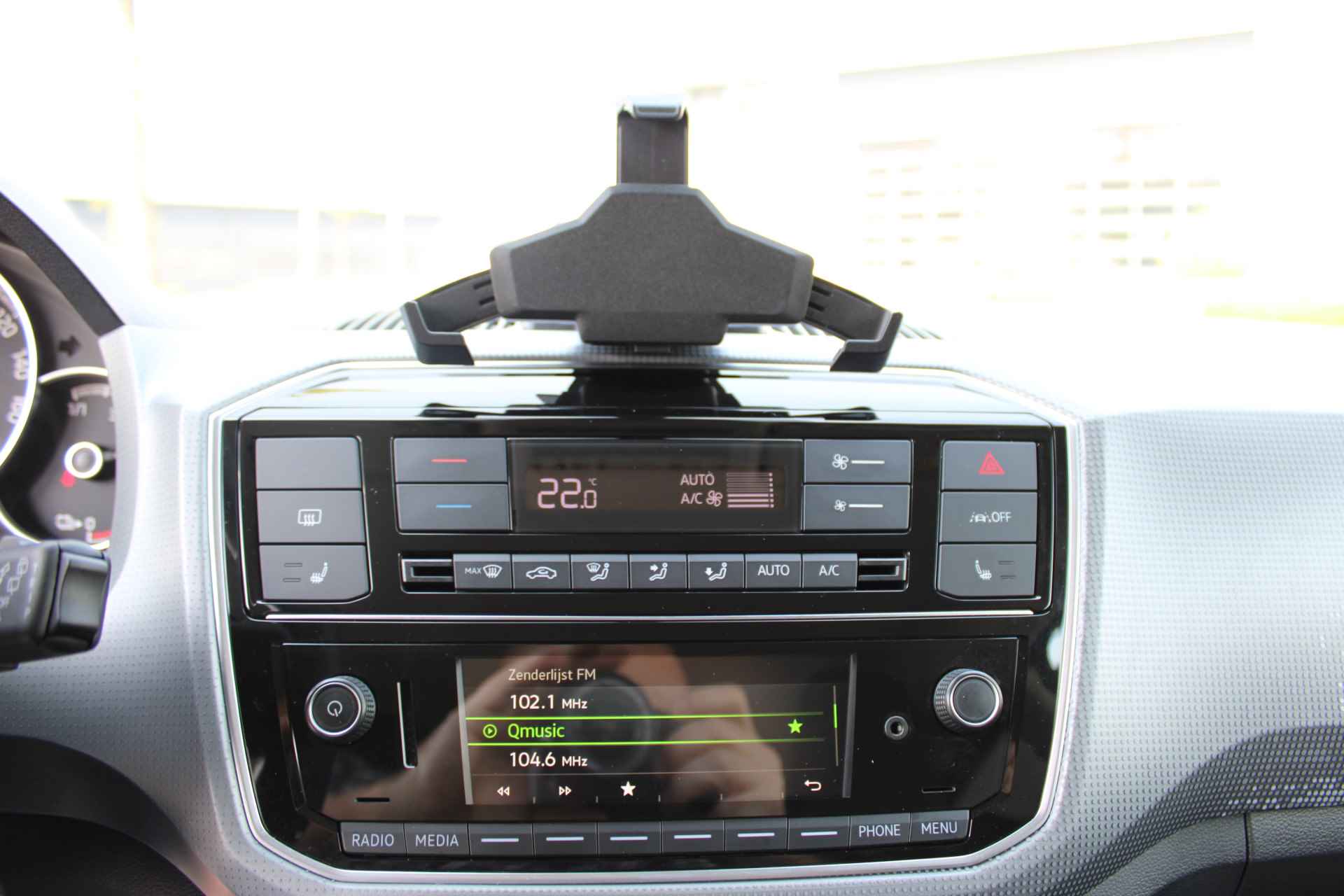 Škoda Citigo e-iV EV Best Of Airco / Navigatie via App / Bluetooth / 16"LM Velgen € 2000,- SEPP Subsidie mogelijk - 18/25