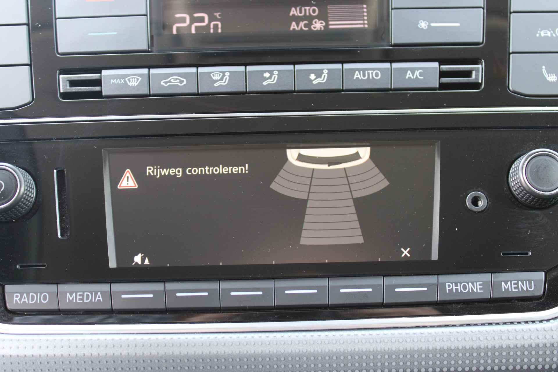 Škoda Citigo e-iV EV Best Of Airco / Navigatie via App / Bluetooth / 16"LM Velgen € 2000,- SEPP Subsidie mogelijk - 19/25