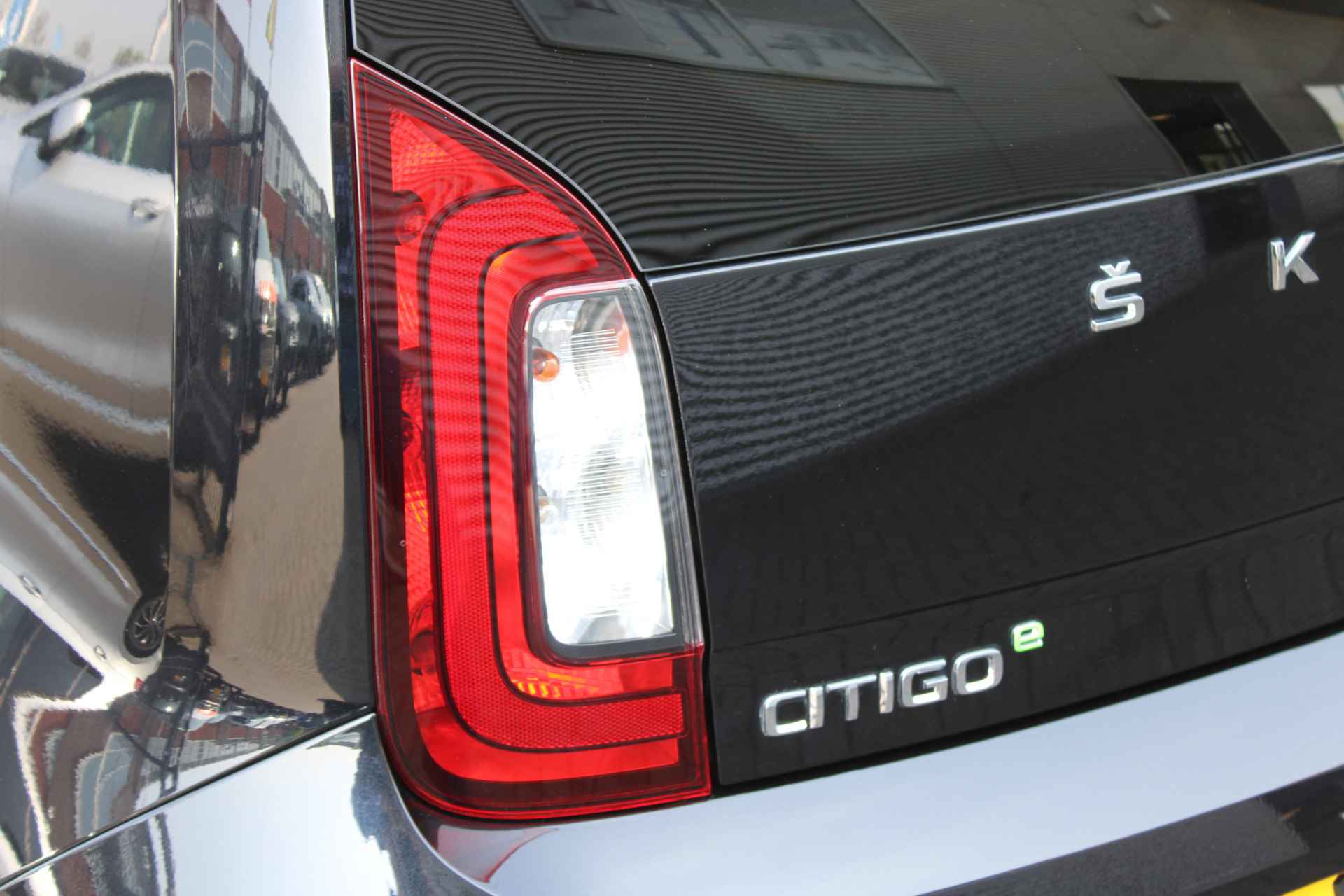 Škoda Citigo e-iV EV Best Of Airco / Navigatie via App / Bluetooth / 16"LM Velgen € 2000,- SEPP Subsidie mogelijk - 24/25