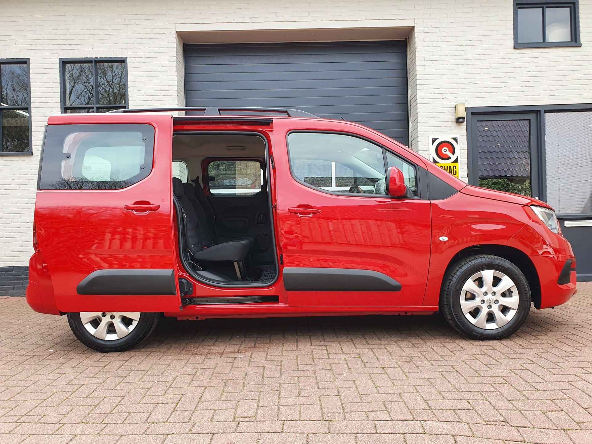 Opel Combo Life 1.2 Turbo L1H1 Edition Aut. NAVI / TREKHAAK - 6/24