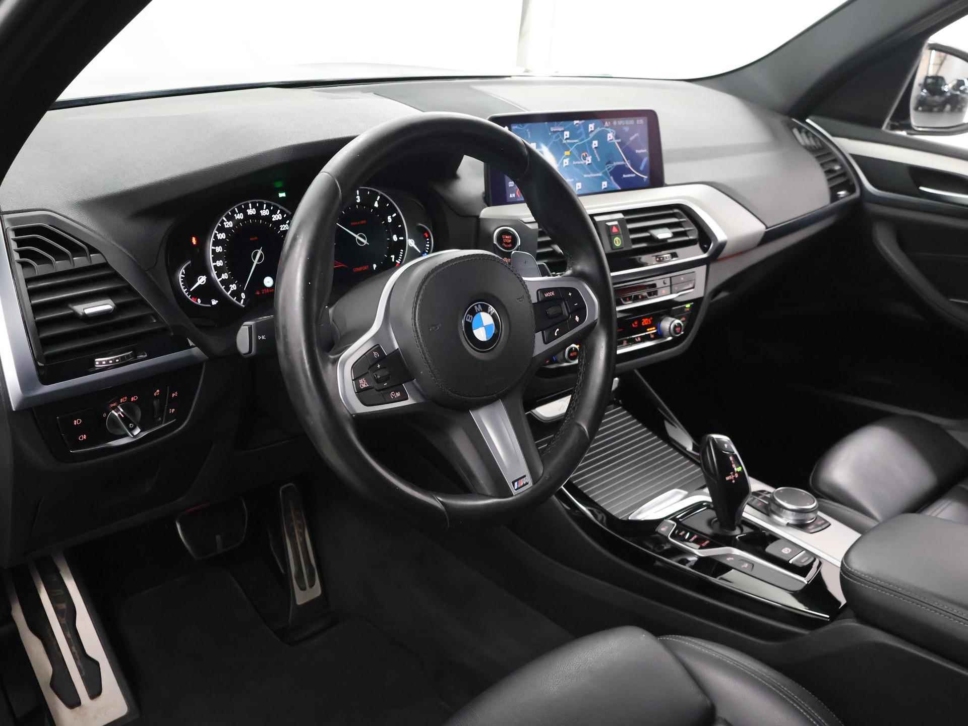 BMW X3 xDrive20i High Executive | M-Sport | Sportstoelen | DAB | Lederen Interieur | Stoelverwarming | LED | Digitaal Dashboard | Interieur Verlichting | Camera | Groot Navigatie | HiFi Systeem | Ele. kofferdeksel | - 8/43