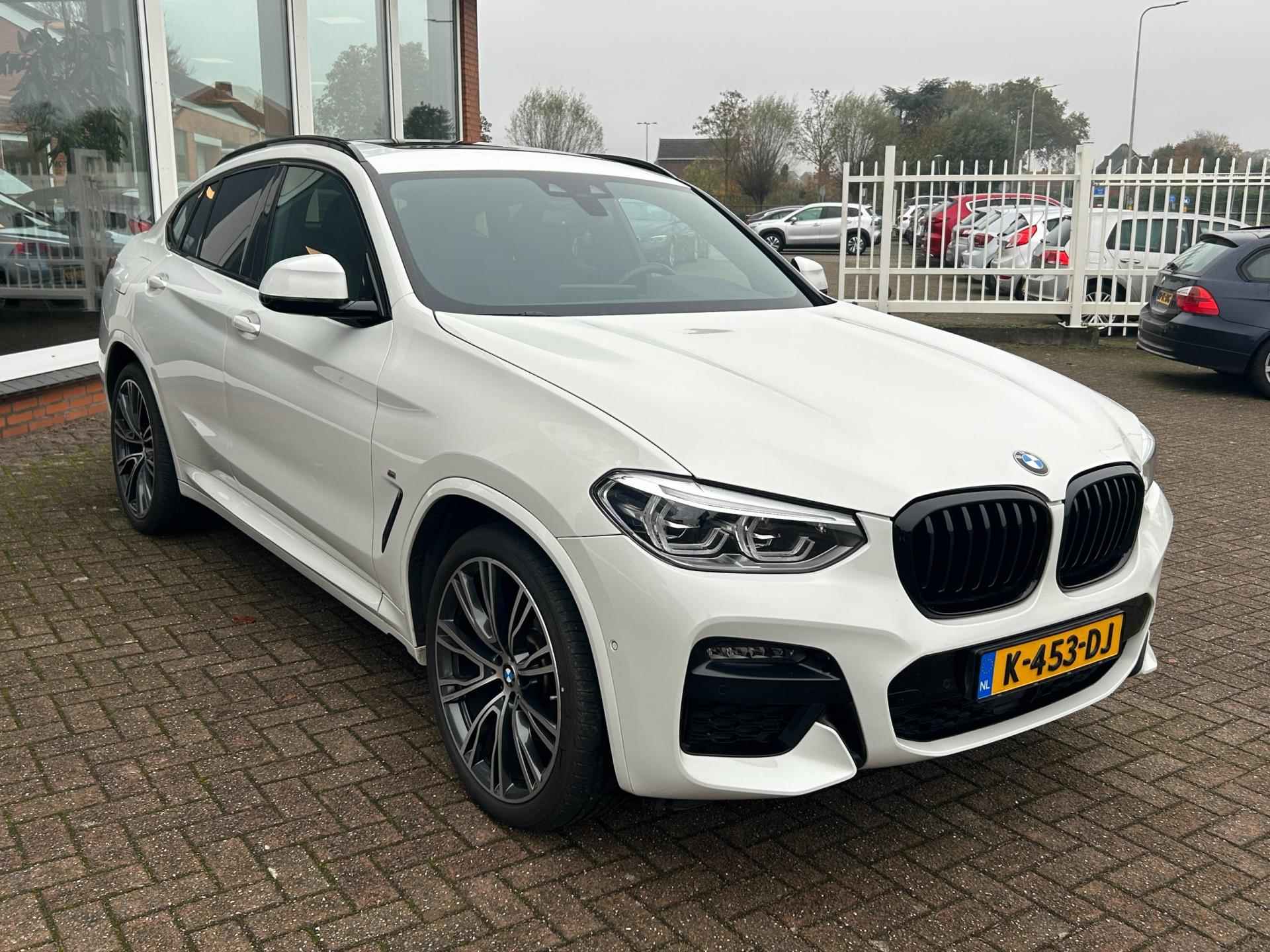 BMW X4 xDrive 30i High Executive - M-Sport - 21 inch - Leder - 3/23