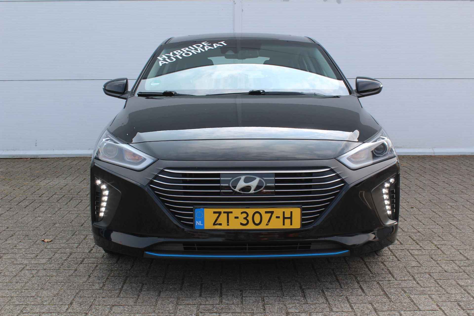 Hyundai IONIQ 1.6 GDi Premium / Elektrisch Schuif-/Kanteldak / Navigatie + Apple Carplay/Android Auto / Climate Control / Cruise Control Adaptief / Keyless Entry & Start / - 46/49