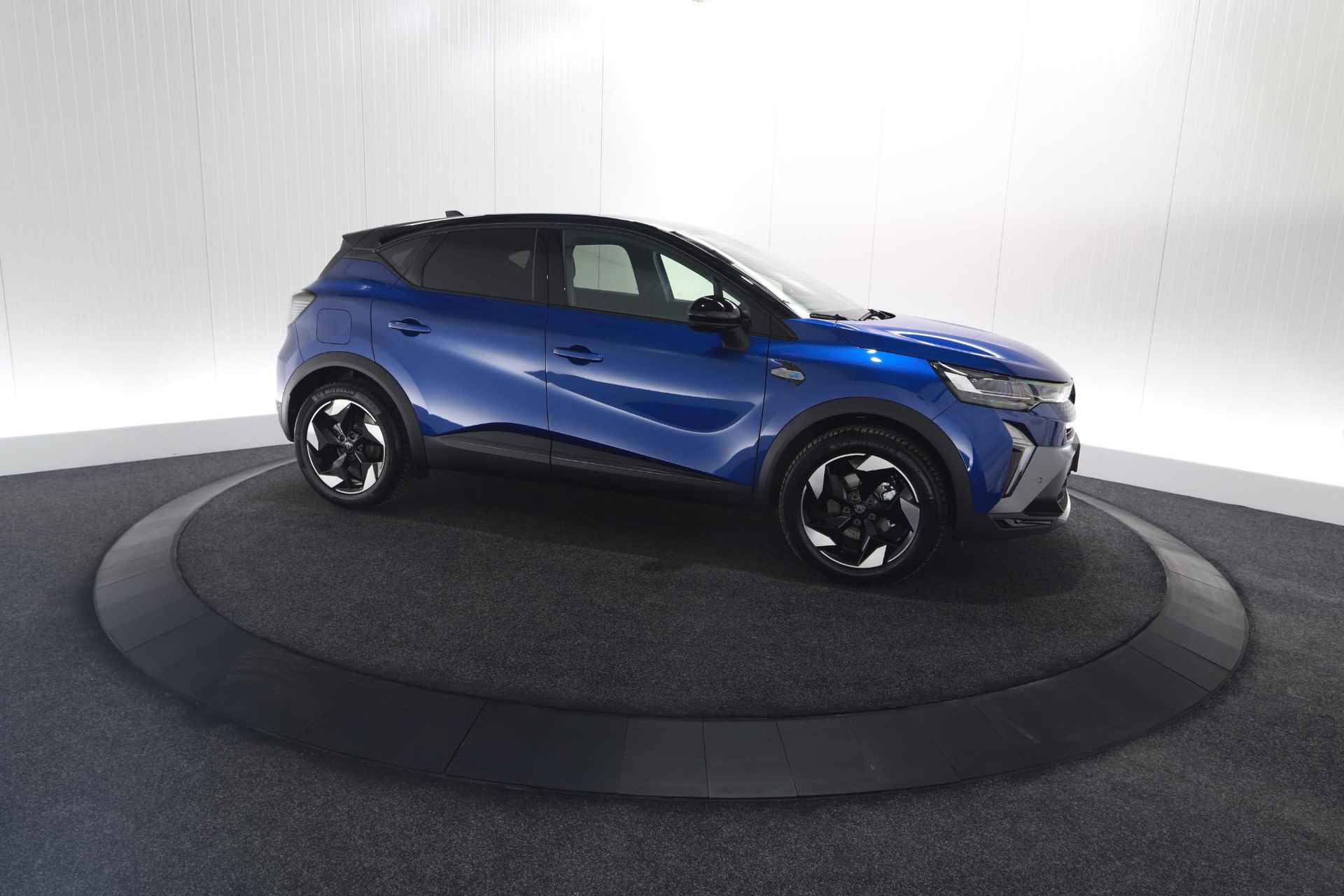 Renault Captur 1.6 E-Tech Hybrid 145 Esprit Alpine | Schuif-/Kanteldak | 360 Camera | Pack Advanced Driving | Pack Winter - 9/95