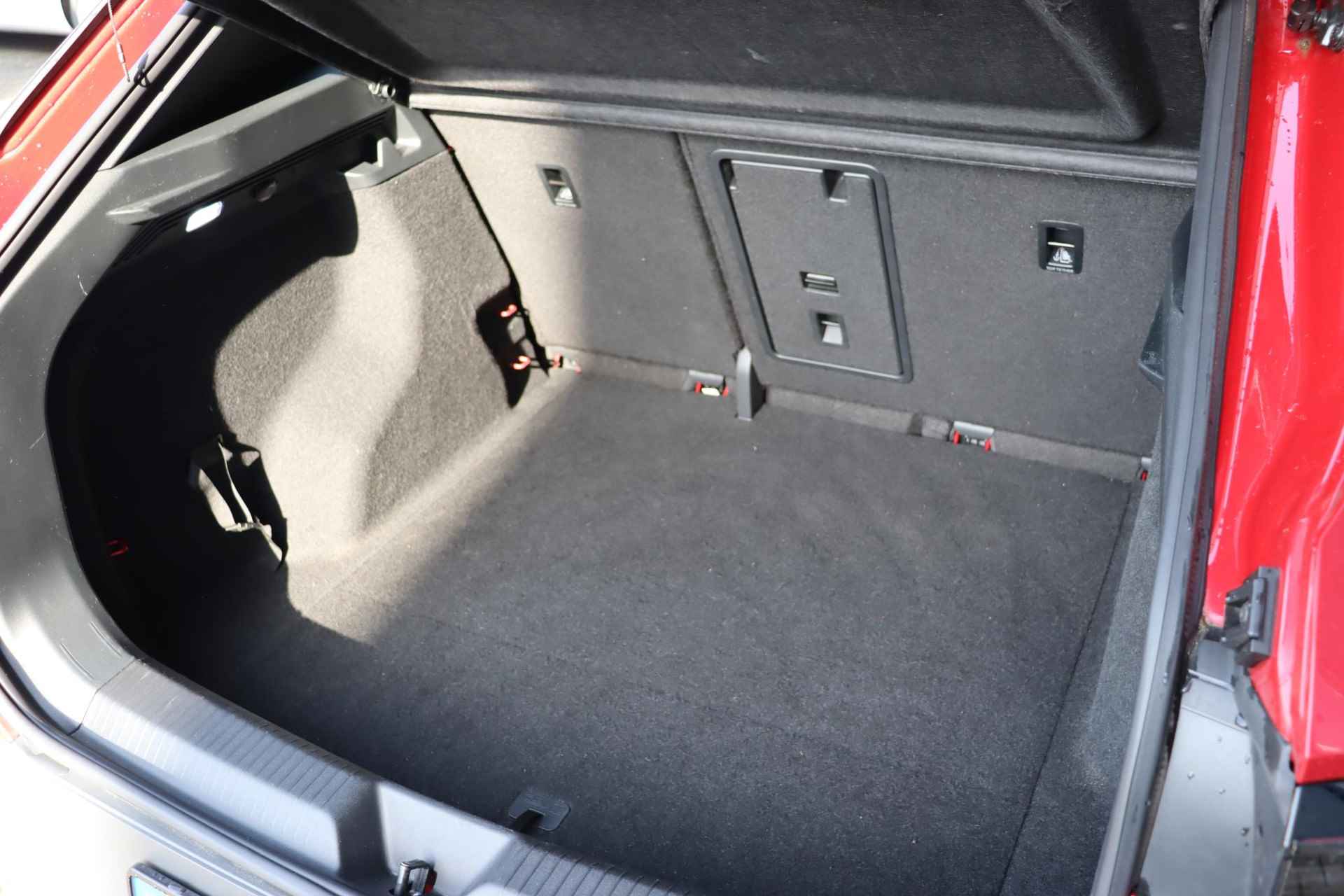 Volkswagen ID.4 Pro 77 kWh / Panorama / Memory / Elektrische stoel - 11/39