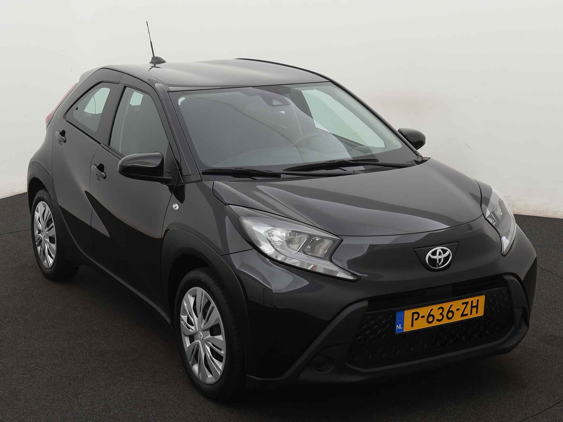 Toyota Aygo X 1.0 VVT-i MT play | Bluetooth | Achteruitrijcamera | Cruise control | - 29/41