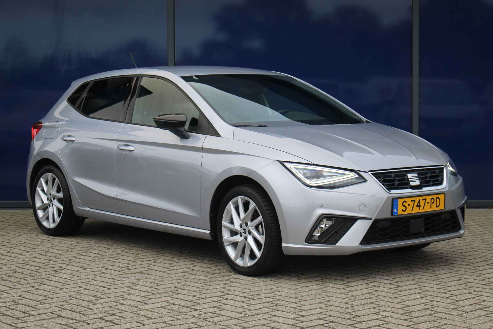 SEAT Ibiza 1.0 EcoTSI FR 95PK | All Season | CarPlay | Full-LED | Climate & Cruise C. | PDC V&A | 17"LMV | - 8/42