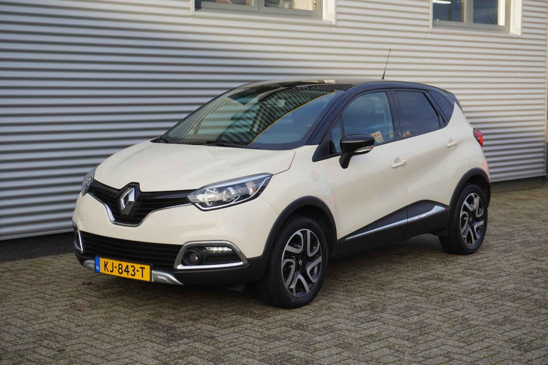 RENAULT Captur 0.9 TCe Xmod / Zwart dak / Camera / Leer / Parkeersensoren / Nav - 2/35