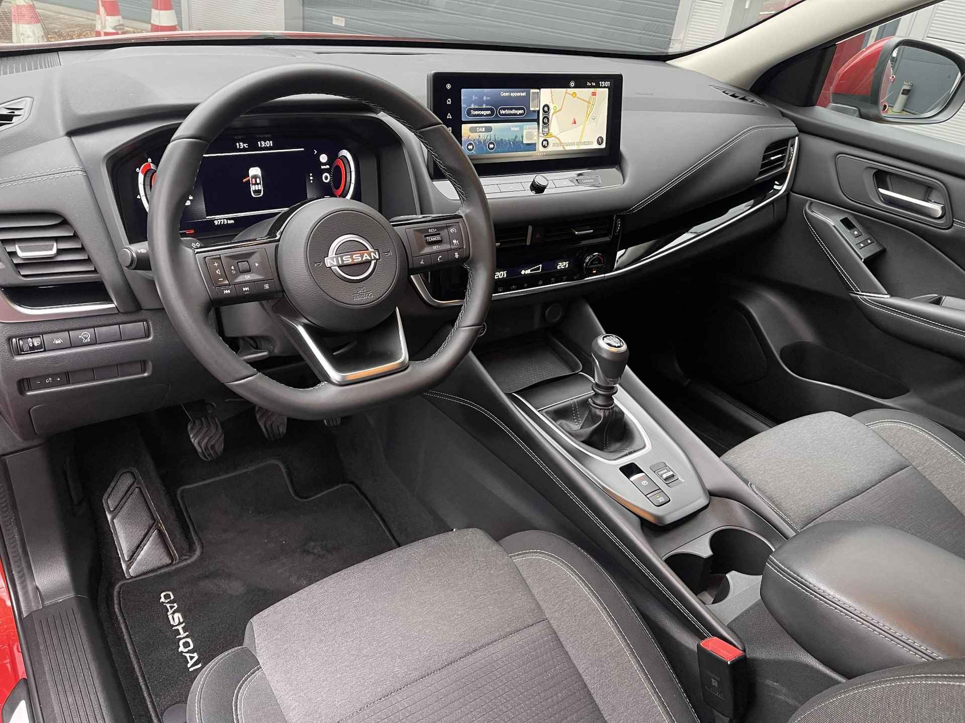 Nissan Qashqai 1.3 MHEV N-Connecta Chrome Pack | Trekhaak | 360° Camera | Adapt. Cruise Control | Navigatie | Apple Carplay/Android Auto | Rijklaarprijs! - 10/26