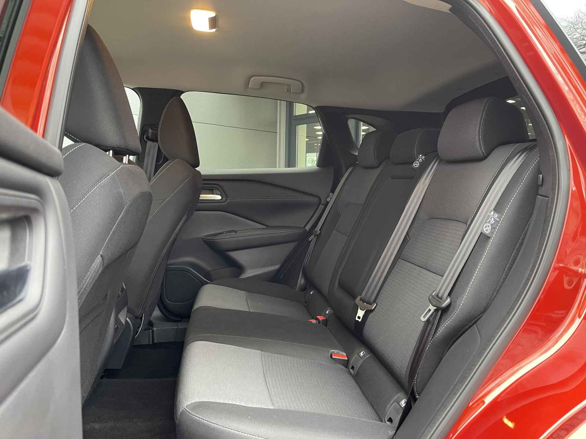 Nissan Qashqai 1.3 MHEV N-Connecta Chrome Pack | Trekhaak | 360° Camera | Adapt. Cruise Control | Navigatie | Apple Carplay/Android Auto | Rijklaarprijs! - 12/26