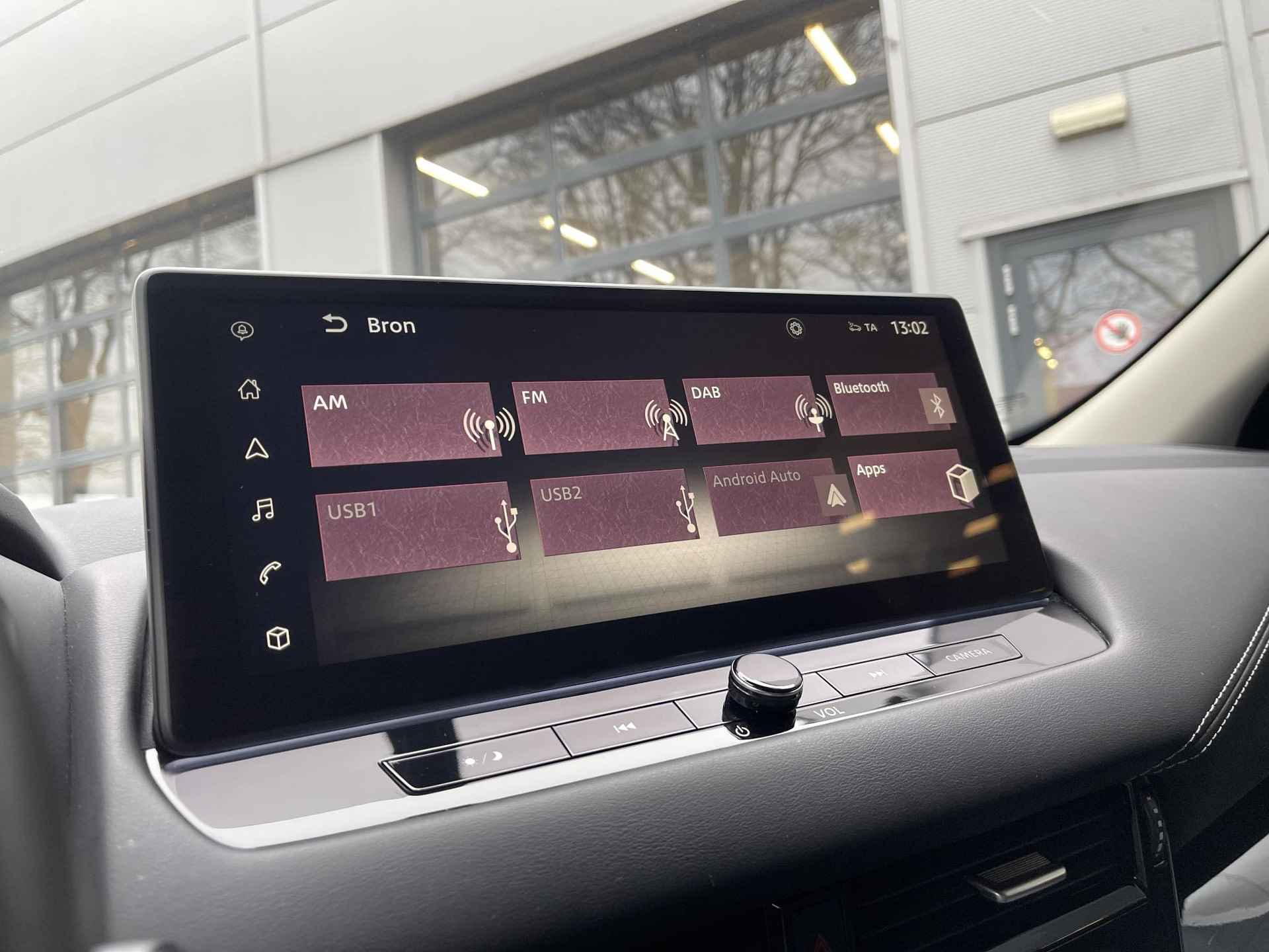 Nissan Qashqai 1.3 MHEV N-Connecta Chrome Pack | Trekhaak | 360° Camera | Adapt. Cruise Control | Navigatie | Apple Carplay/Android Auto | Rijklaarprijs! - 18/26