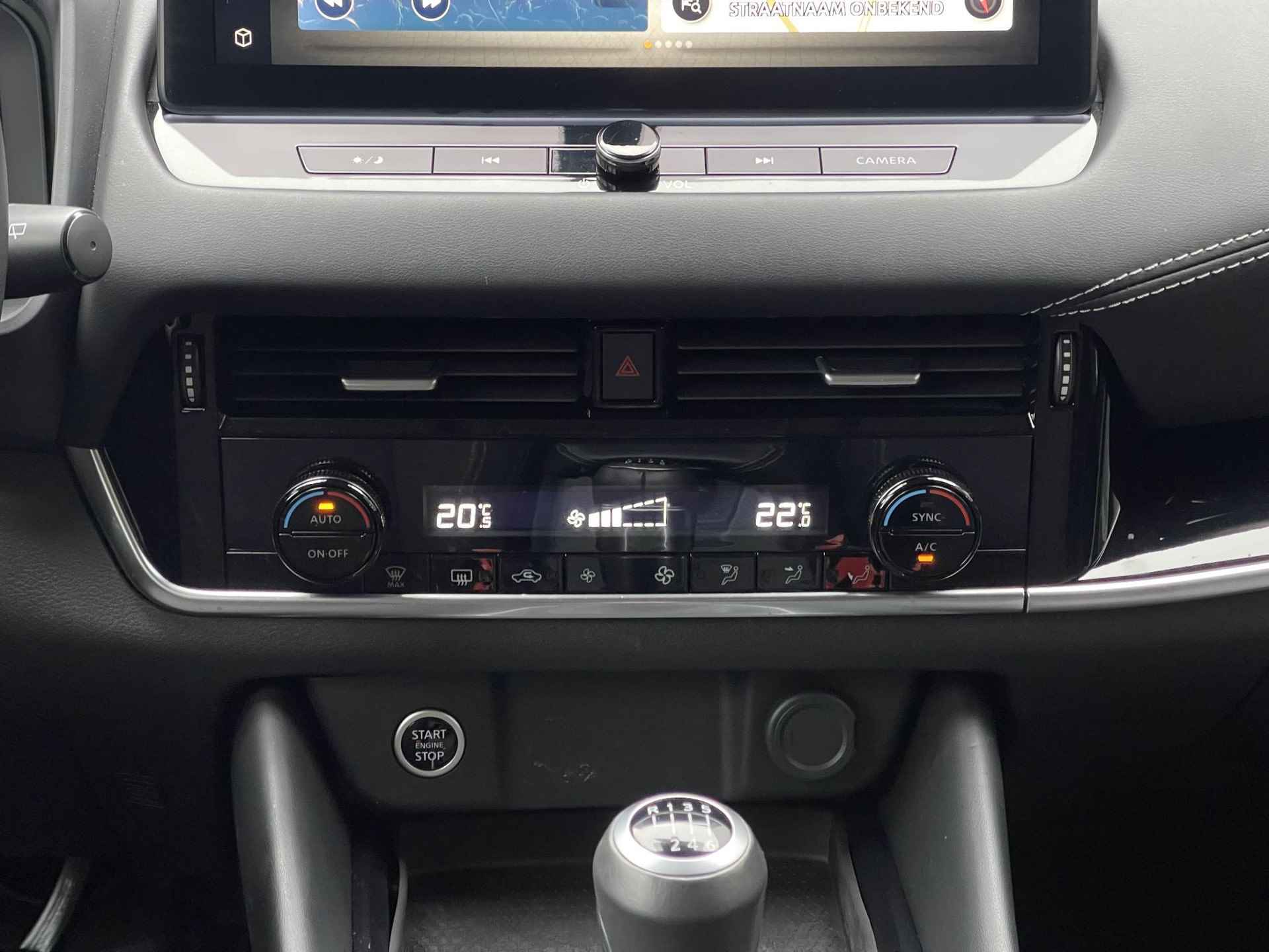 Nissan Qashqai 1.3 MHEV N-Connecta Chrome Pack | Trekhaak | 360° Camera | Adapt. Cruise Control | Navigatie | Apple Carplay/Android Auto | Rijklaarprijs! - 19/26