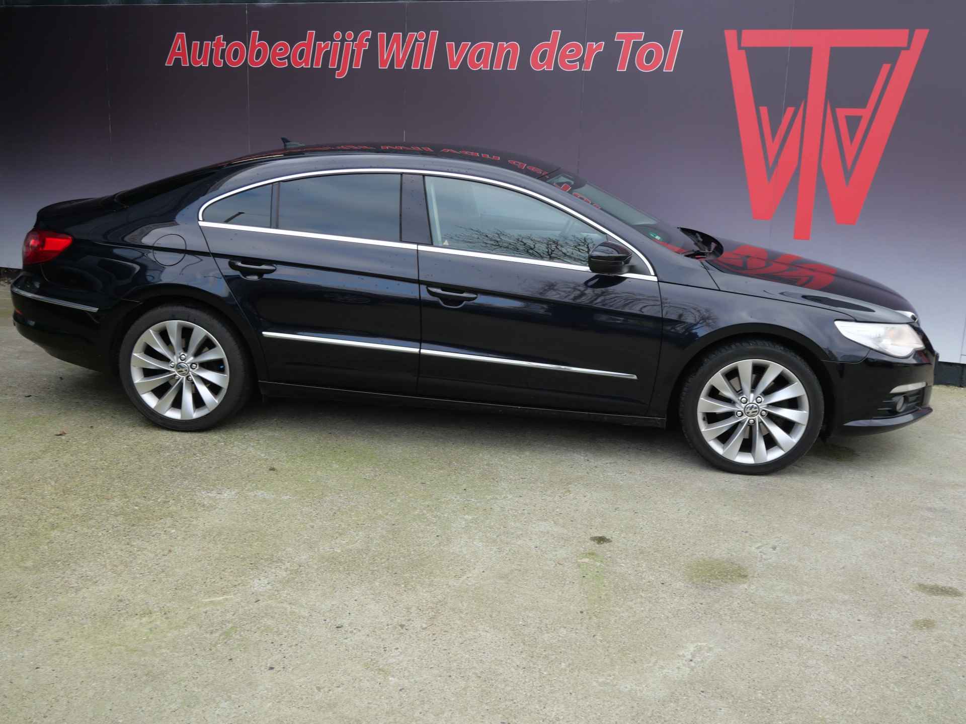 Volkswagen Passat CC 1.8 TSI | NAVIGATIE | XENON | 18 INCH | NL-AUTO | DEALER O-H!!