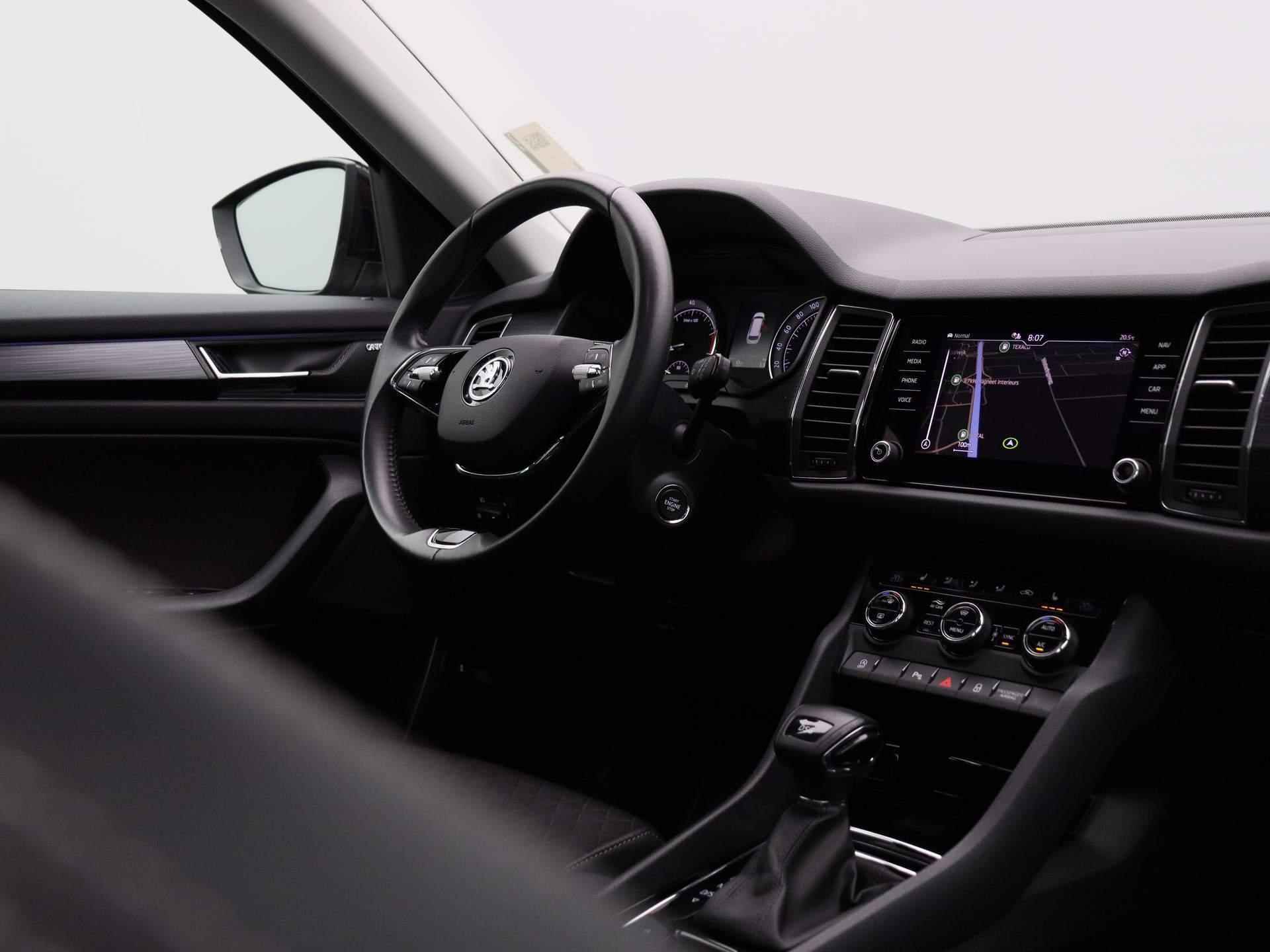 Skoda Kodiaq 1.5 TSI Business Edition | Half-Leder | Navigatie | Camera | Panoramadak | Lichtmetalen Velgen | LED | Parkeersensoren | - 39/45