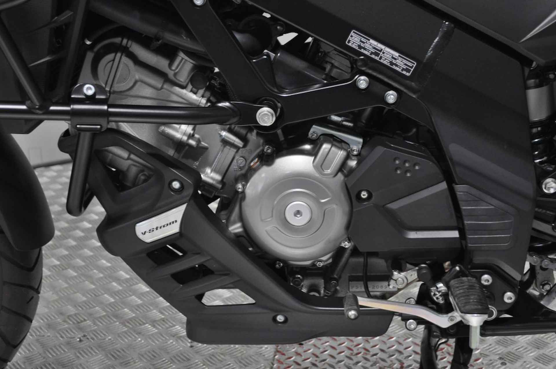 SUZUKI Dl 650 Xt   Abs V-STROM - 10/18