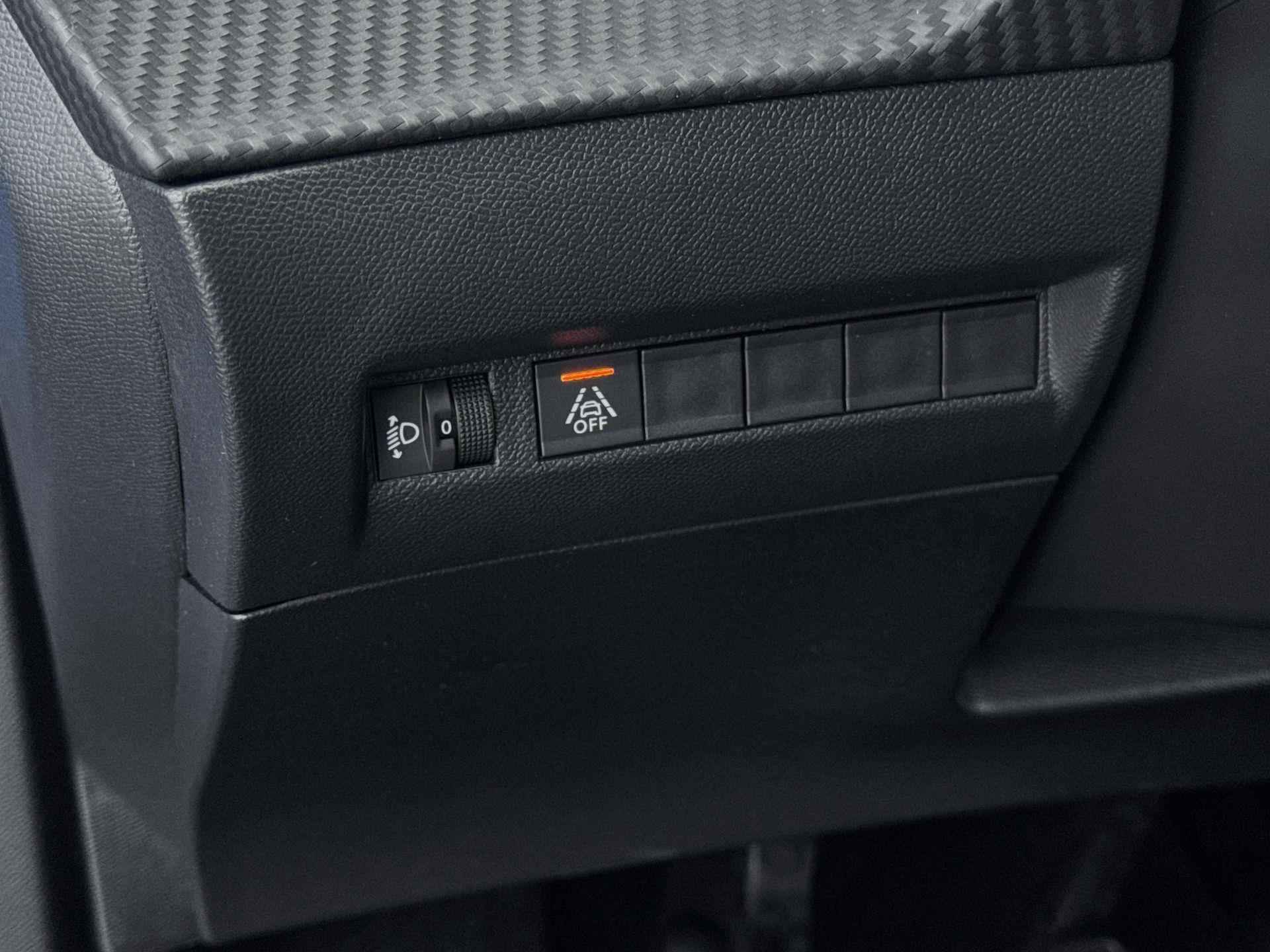 Peugeot 2008 SUV 1.2 100 pk Allure | Navigatie | Parkeersensoren | Led | - 12/35