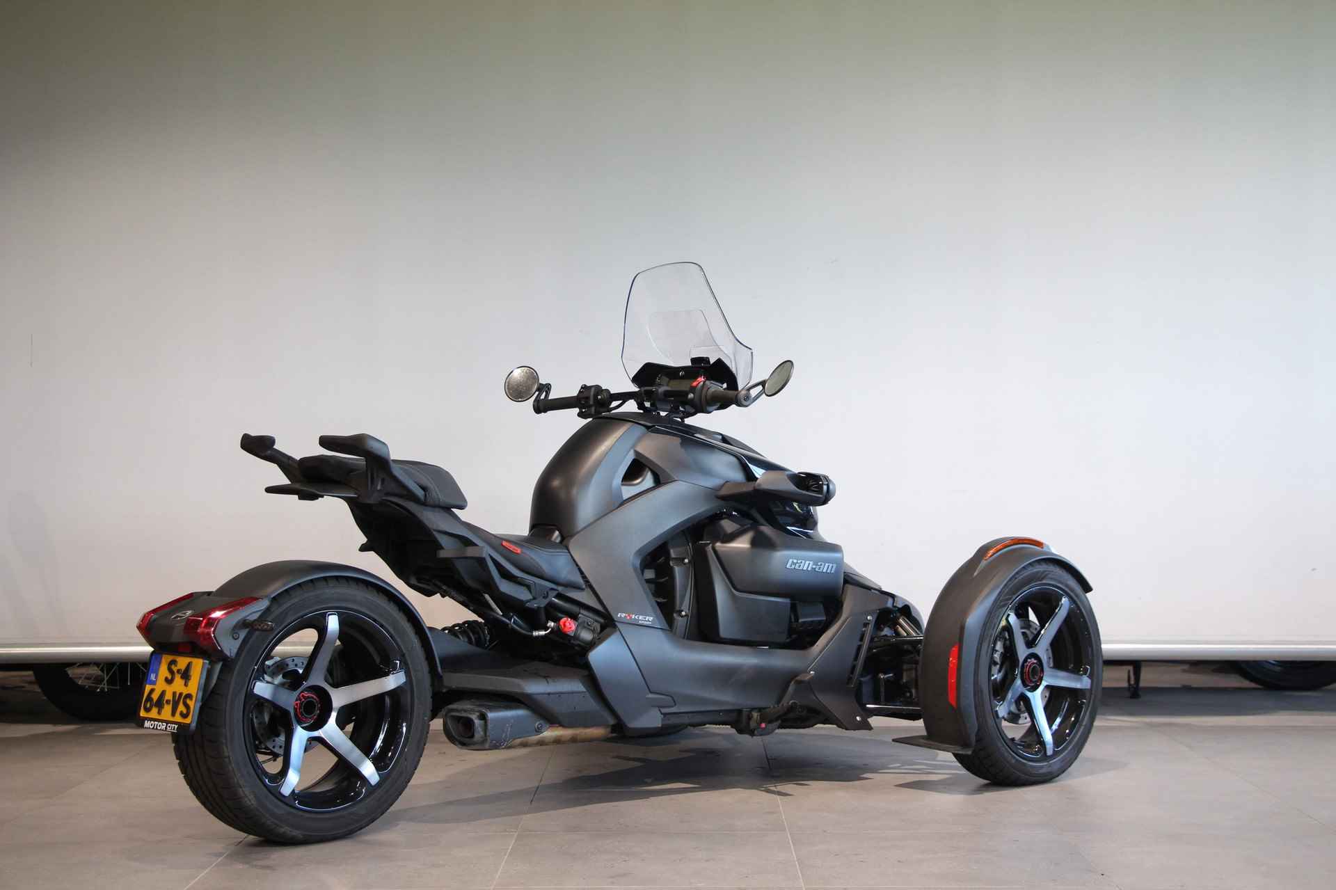 CAN-AM RYKER 900 SPORT PROFITEER NU VAN EXTRA VOORDEEL !! - 9/12