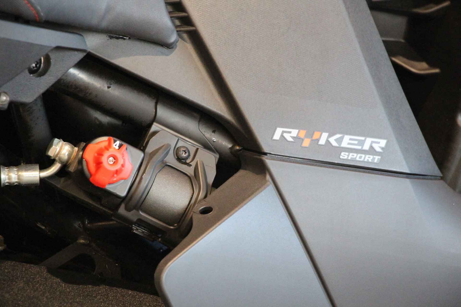 CAN-AM RYKER 900 SPORT PROFITEER NU VAN EXTRA VOORDEEL !! - 10/12