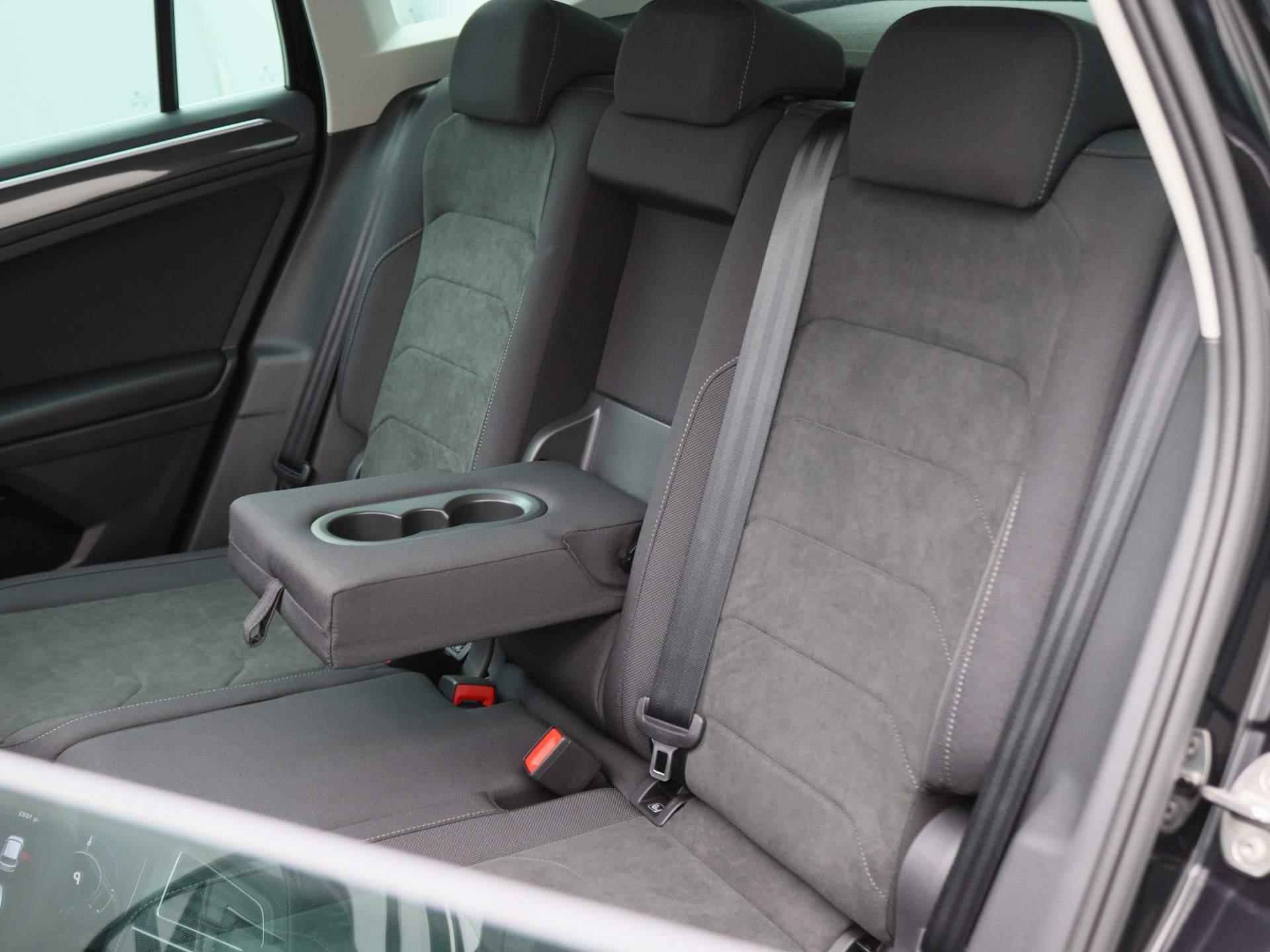 Volkswagen Tiguan 1.4 TSI eHybrid Elegance 245PK DSG Panoramadak, head-up, achteruitrijcamera, LED Matrix, easy open, winterpakket, ErgoActive stoelen, 18'' lichtmetaal - 7/50