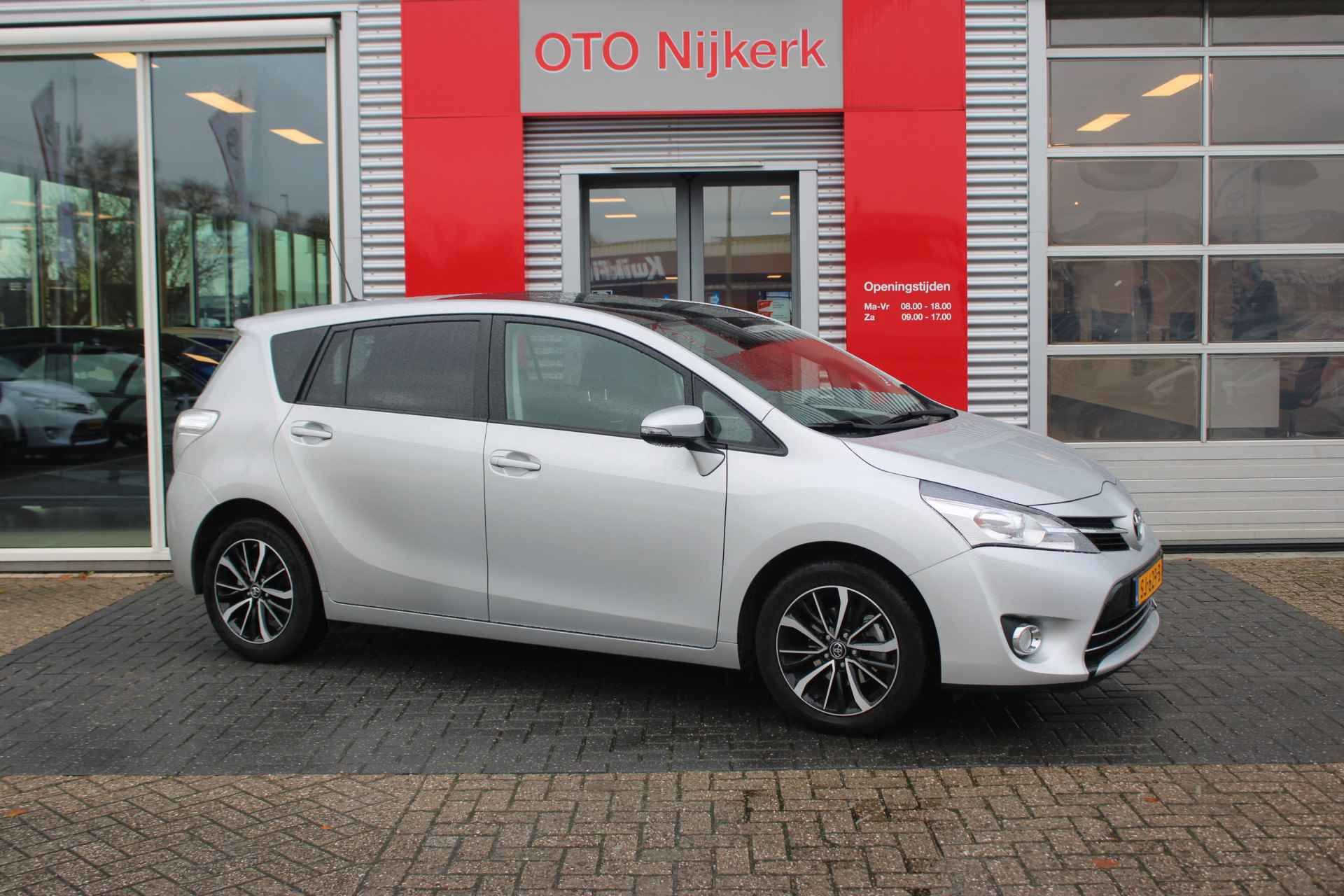 Toyota Verso 1.8 VVT-i SkyView Edition - 3/53