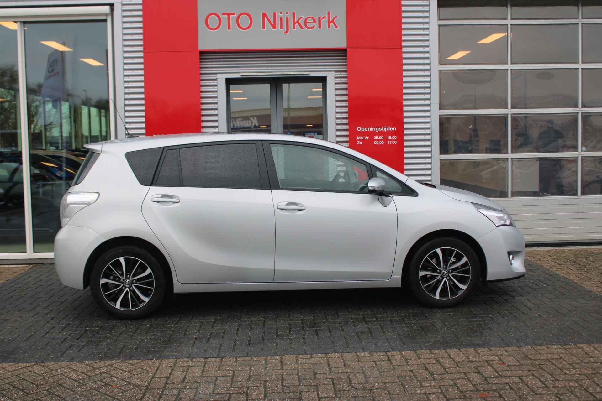 Toyota Verso 1.8 VVT-i SkyView Edition - 5/53