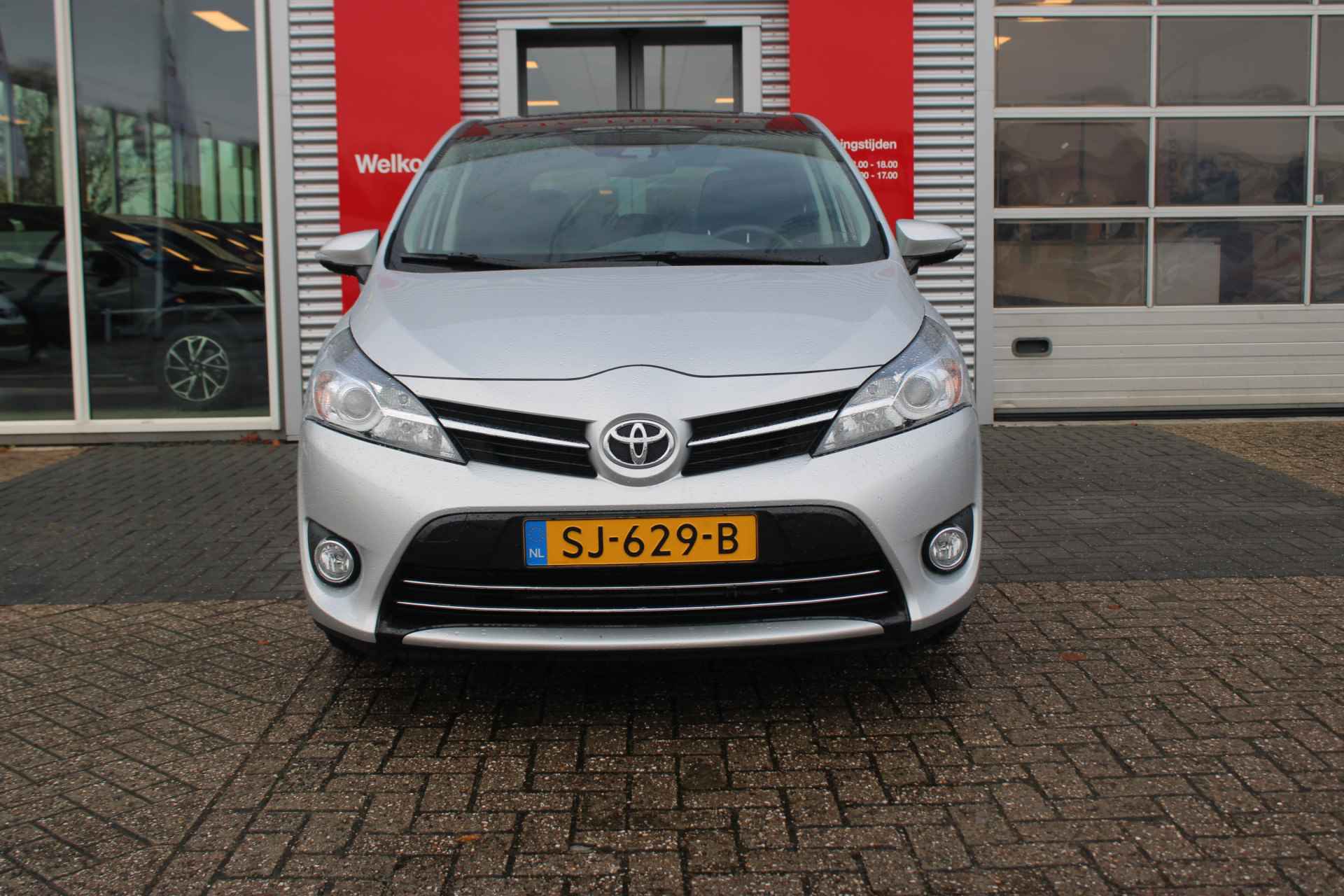 Toyota Verso 1.8 VVT-i SkyView Edition - 6/53