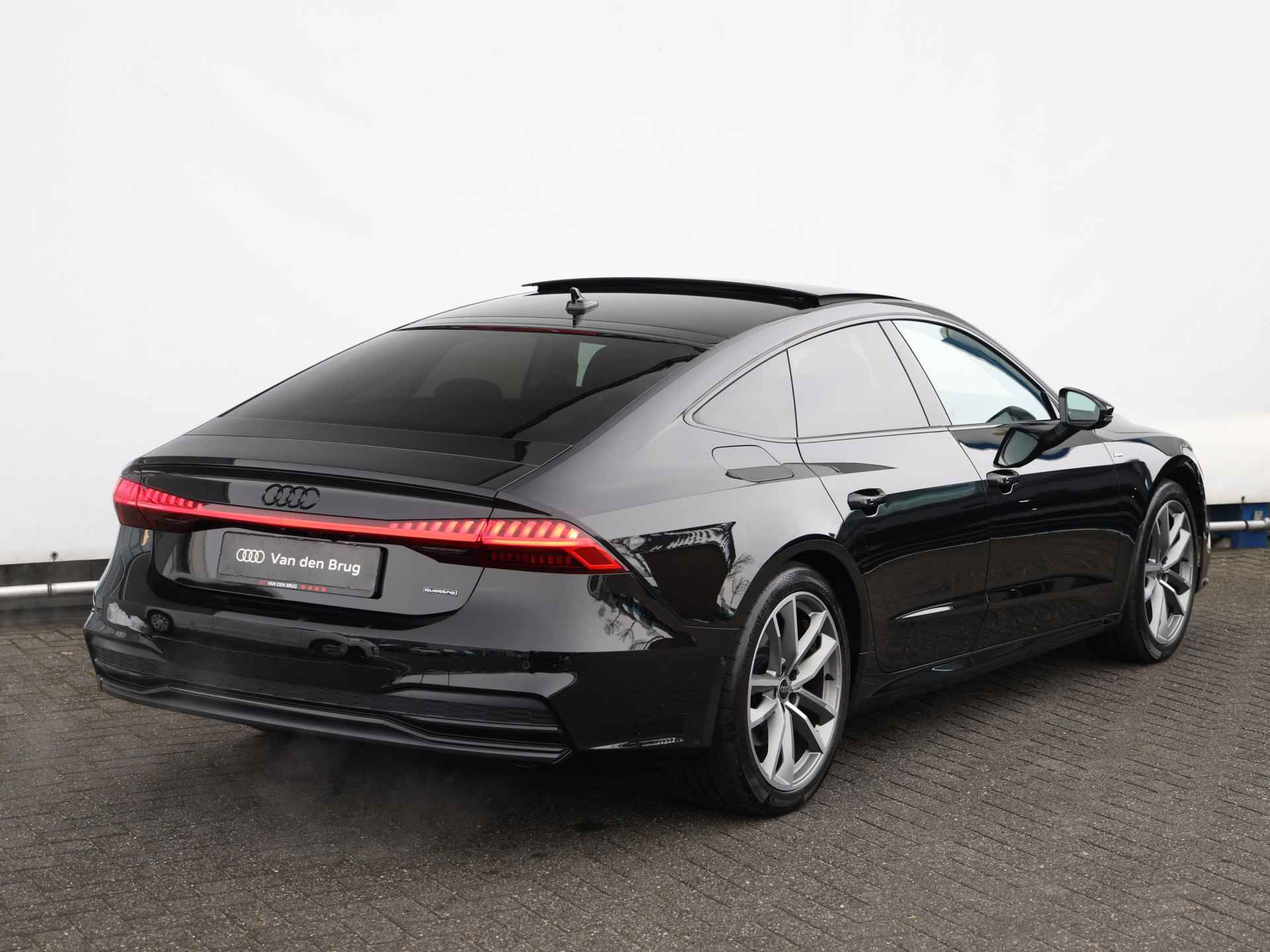 Audi A7 Sportback 55 TFSI e quattro Pro Line S Competition 367pk | Pano | B&O | HUD | 360° camera | Keyless | 20" Velgen | Trekhaak | Dodehoekdetectie | Adaptive cruise | Geh. bestuurderstoel | Elek. stoelen - 5/44