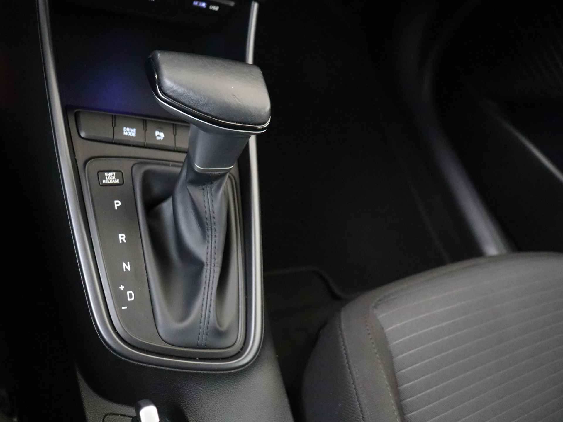 Hyundai i20 1.0 T-GDI Comfort Automaat | Navi by App | Climate Control - 18/30