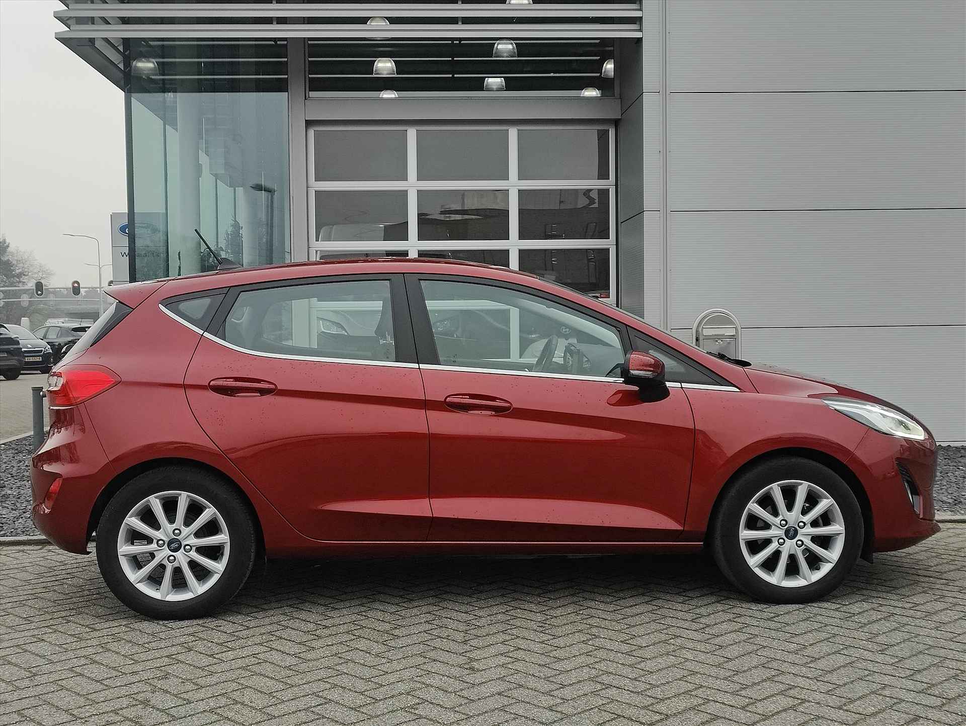 Ford Fiesta 1.0 EcoBoost 95pk 5dr Titanium | Carplay | Climate control | 16 inch LM Velgen - 19/33