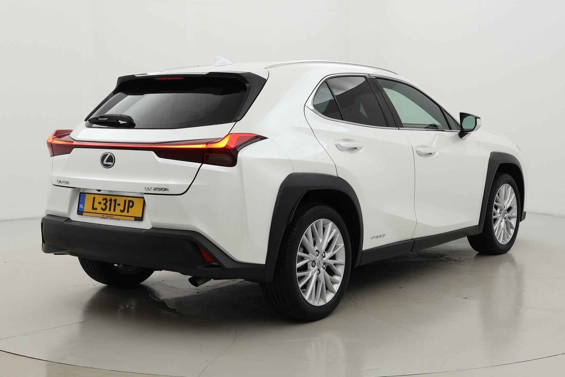 Lexus UX 250h Business Line | Navigatie - 4/37